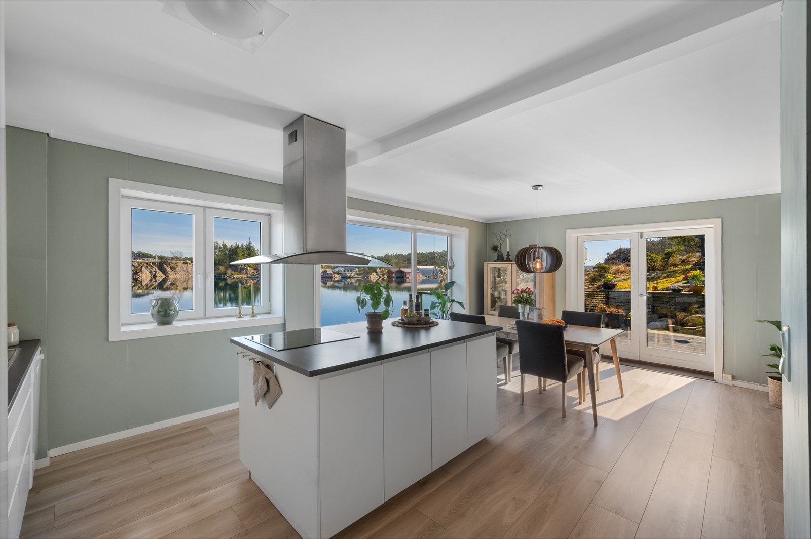 - Stue/kjøkken måler 38,8m² - Galleribilde