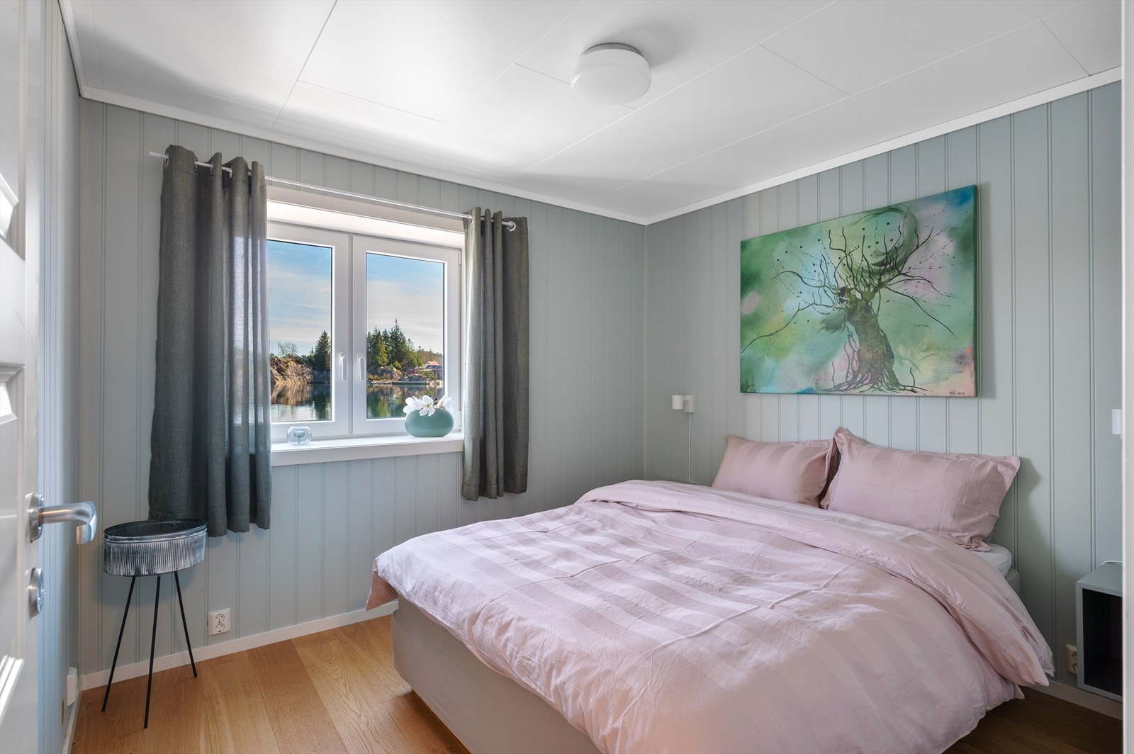- Soverom 1 på 8,8m² (ikke godkjent for varig opphold) - Galleribilde