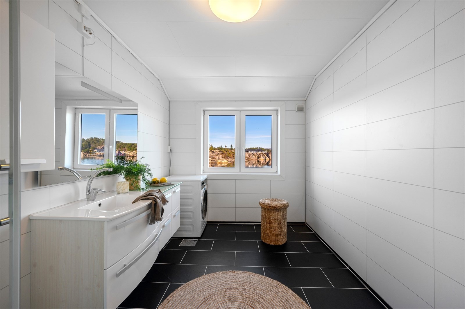 - Helfliset baderom på 8,7m² - Galleribilde