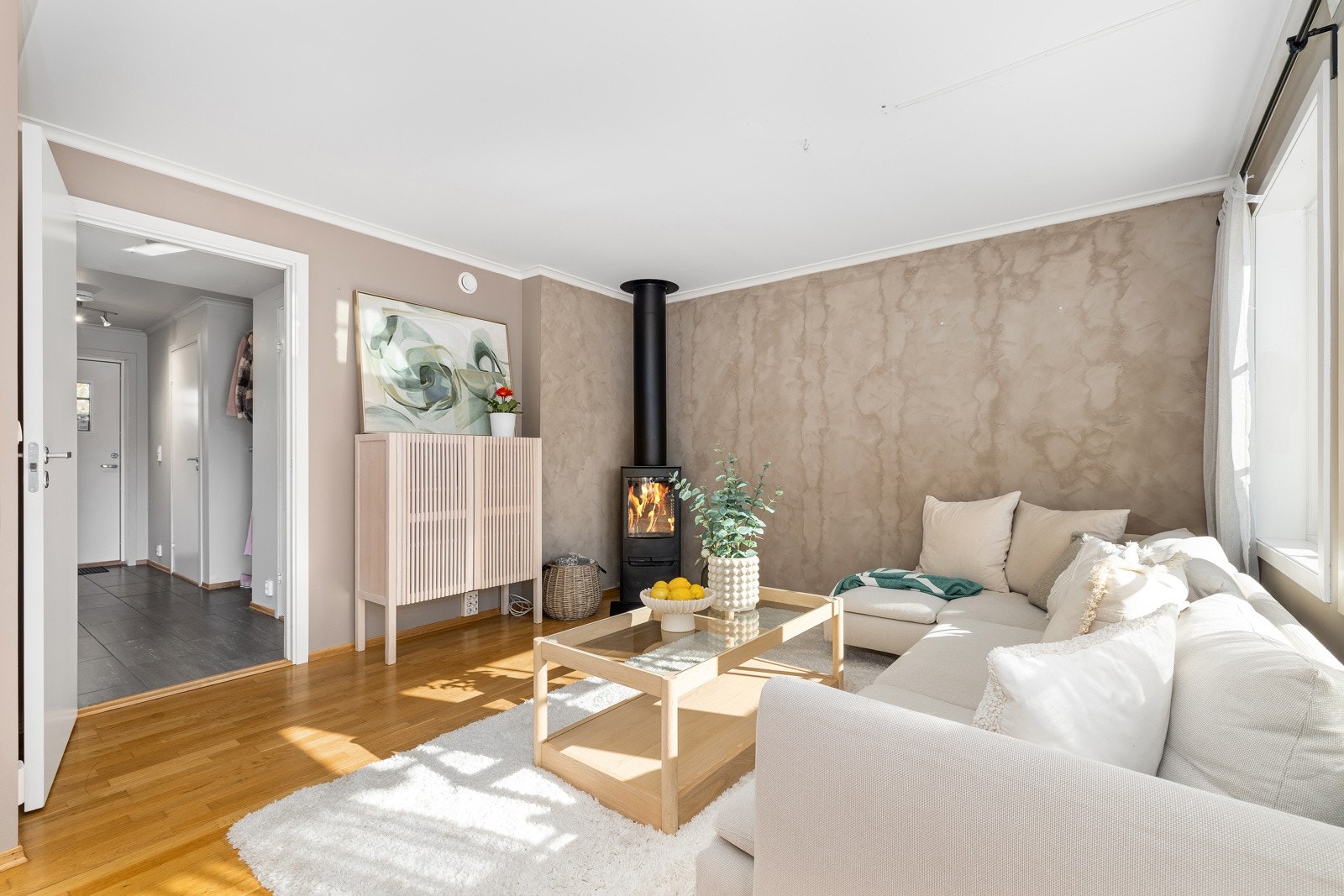 Stue med gangen til venstre. Galleribilde