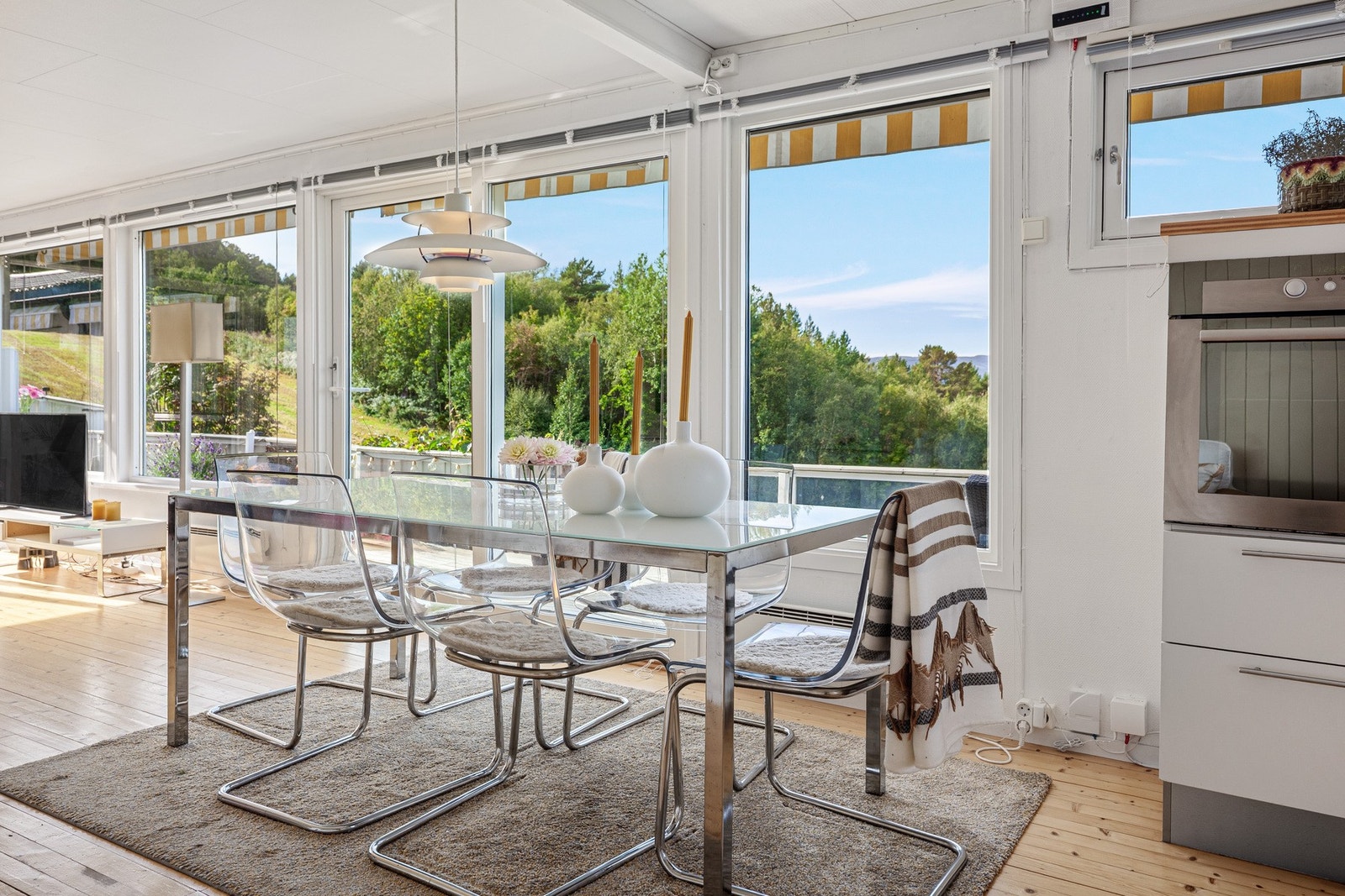 God plass til spiseområde. Galleribilde
