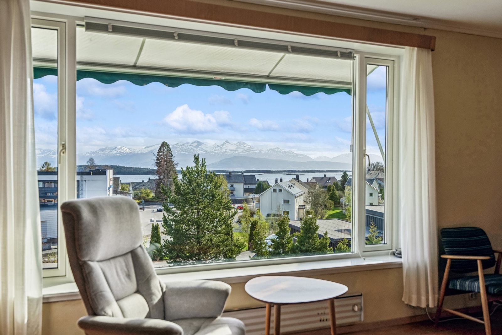 Utsikt fra stue Galleribilde