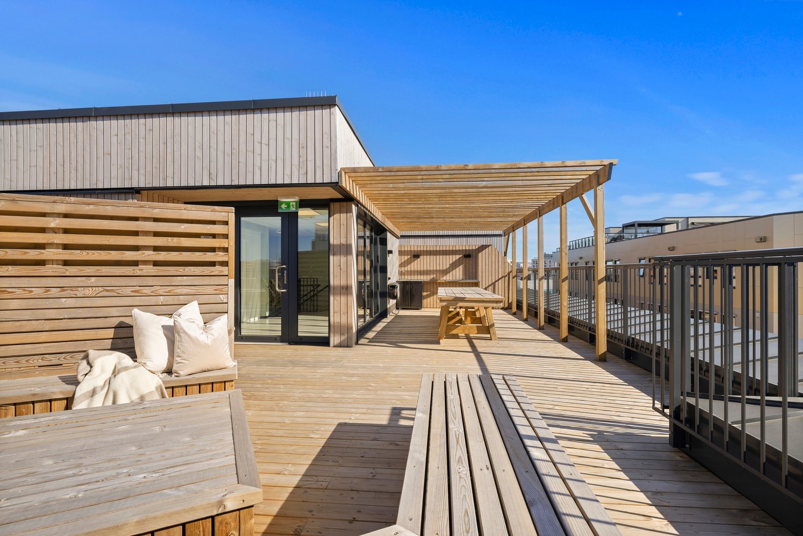 Leilighetene har tilgang til en fantastisk takterrasse på 400 kvm. Galleribilde