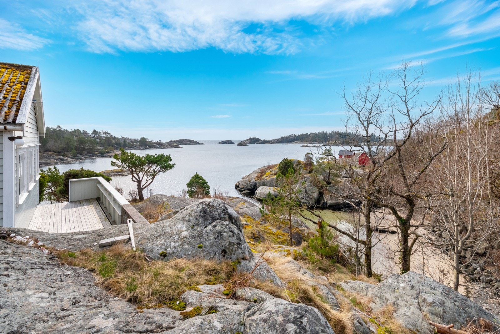 Romslig tomt med naturskjønne omgivelser Galleribilde