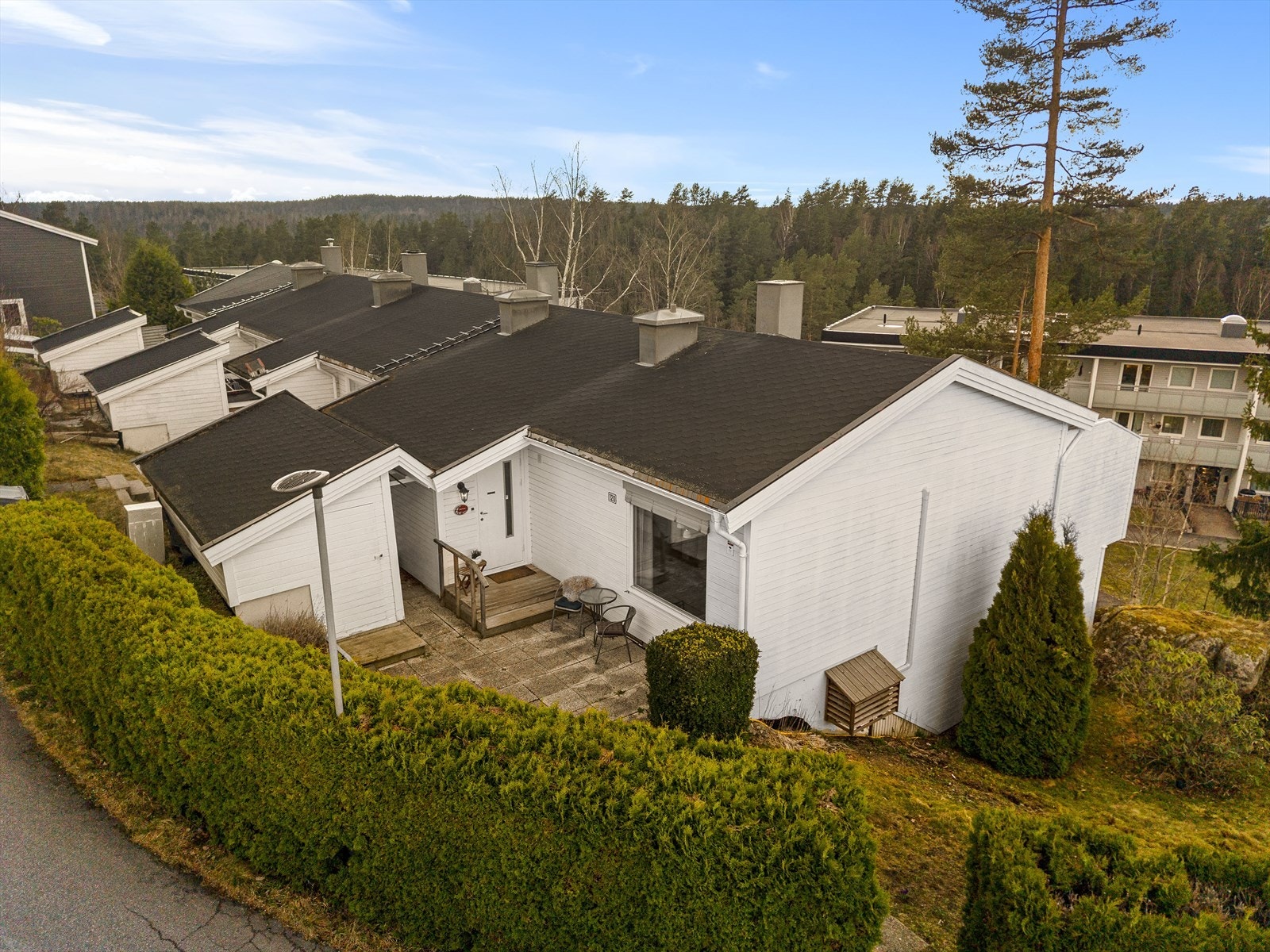 Velkommen til Mellomåsveien 120- presentert av Attentus Eiendomsmegling ved Lotte Marki, tlf: 950 22 589 Galleribilde