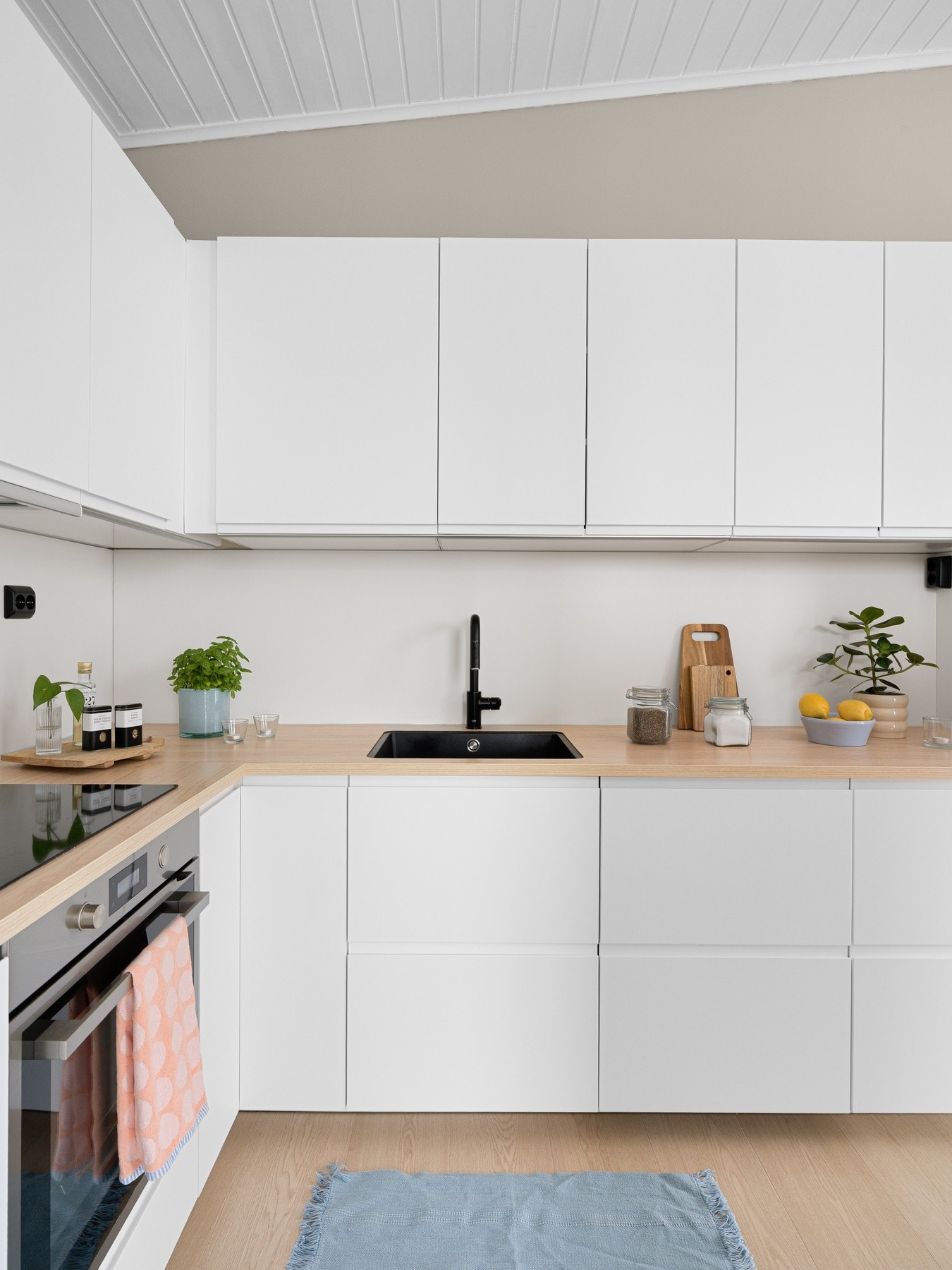 Ventilator en montert over kokesonen. Galleribilde