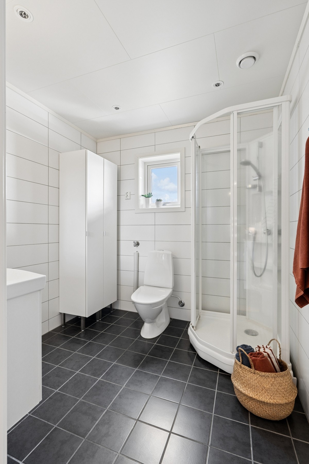 Badet er flislagt Galleribilde