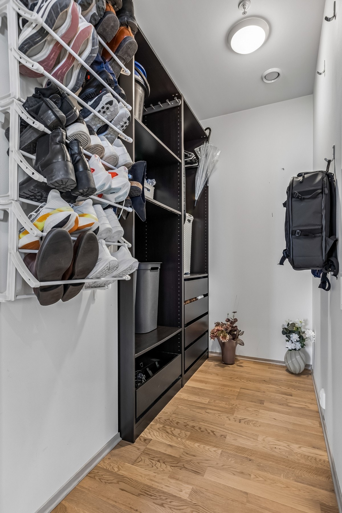 Praktisk bod som gir gode lagringsmuligheter. Galleribilde