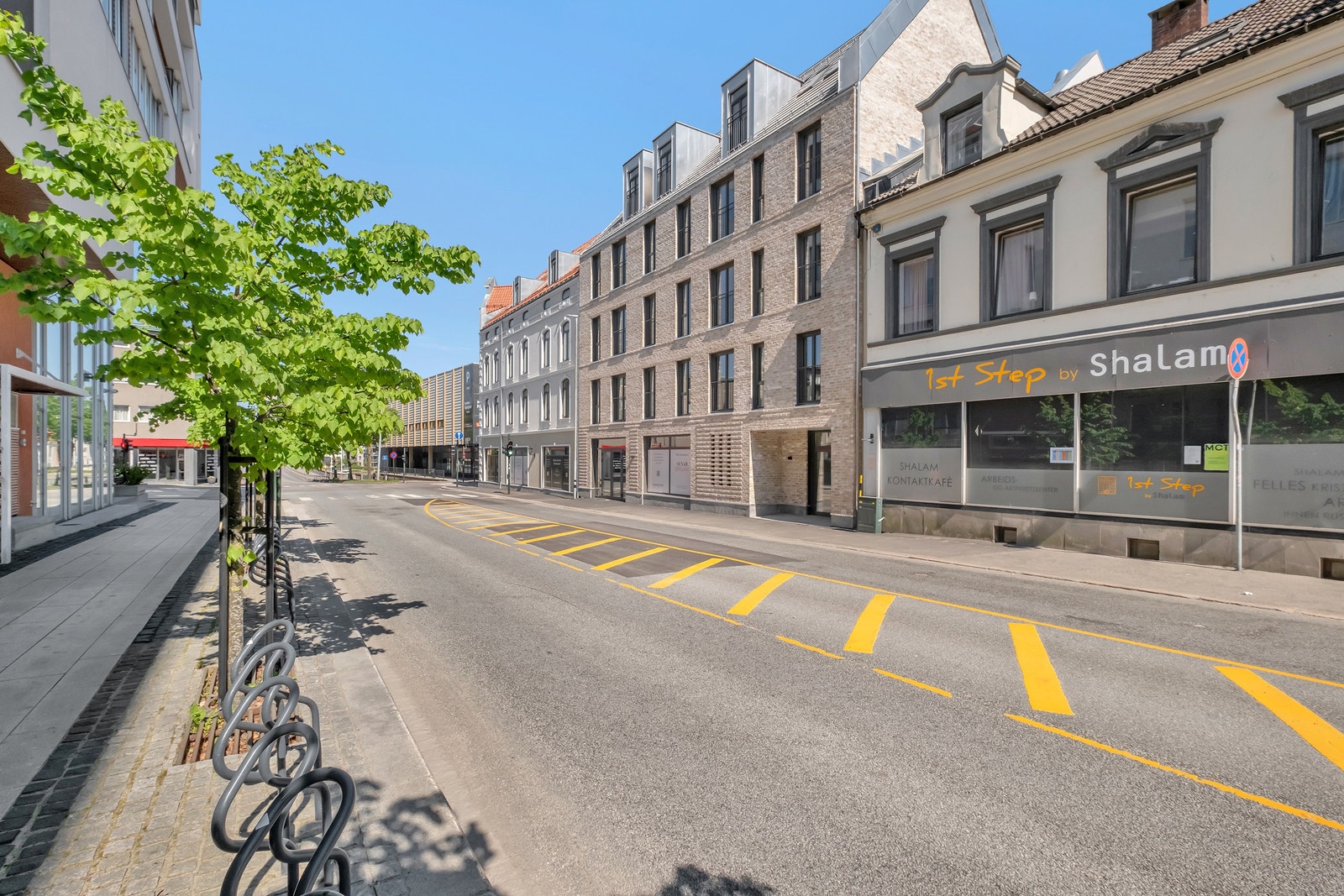 Fasade fra Dronningens gate Galleribilde