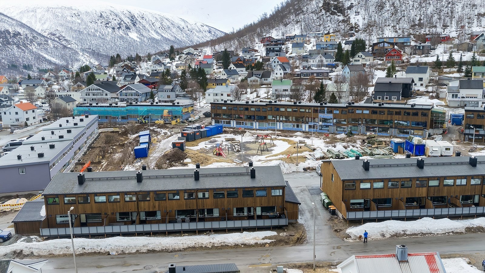 Kort veg til Fløya/Fjellheisen og flotte turområder Galleribilde