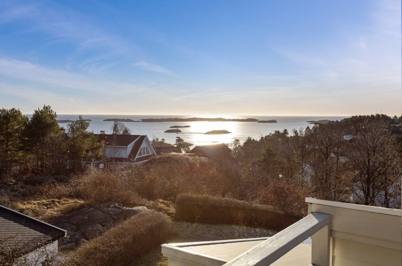 Utsikten fra terrassen. Galleribilde