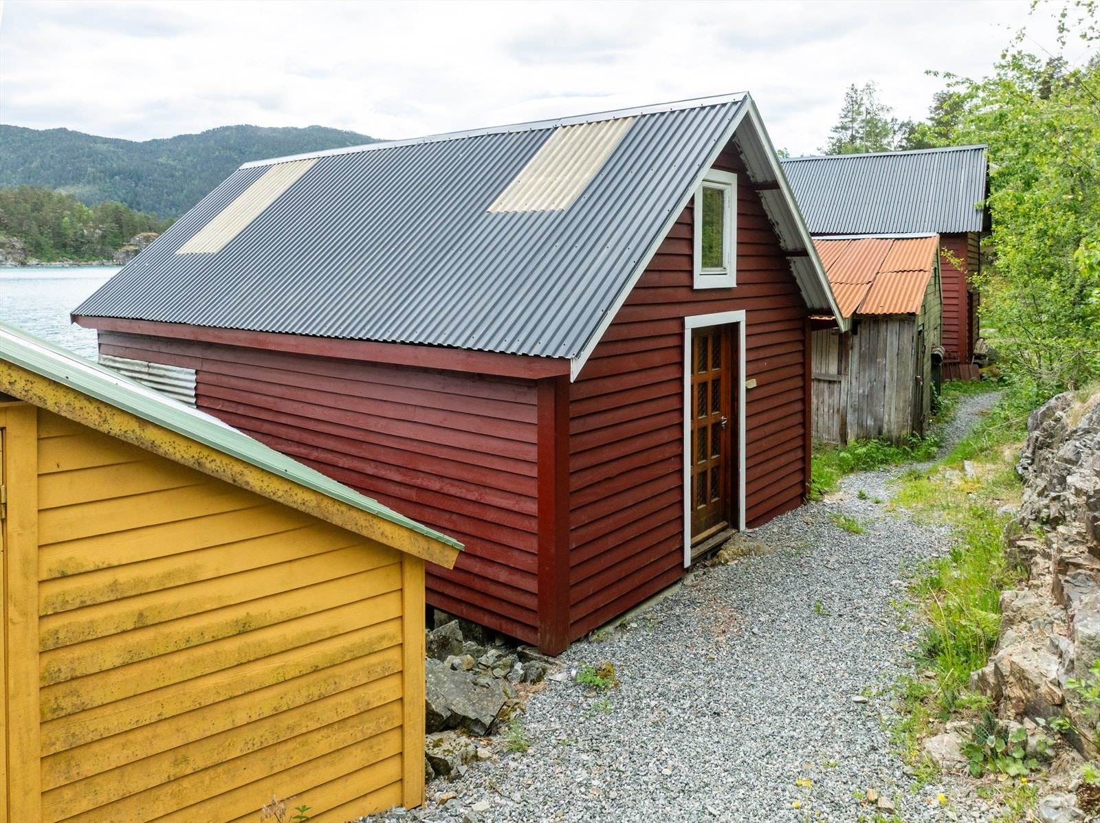 Fasade naust - oppført i ca 2000 Galleribilde
