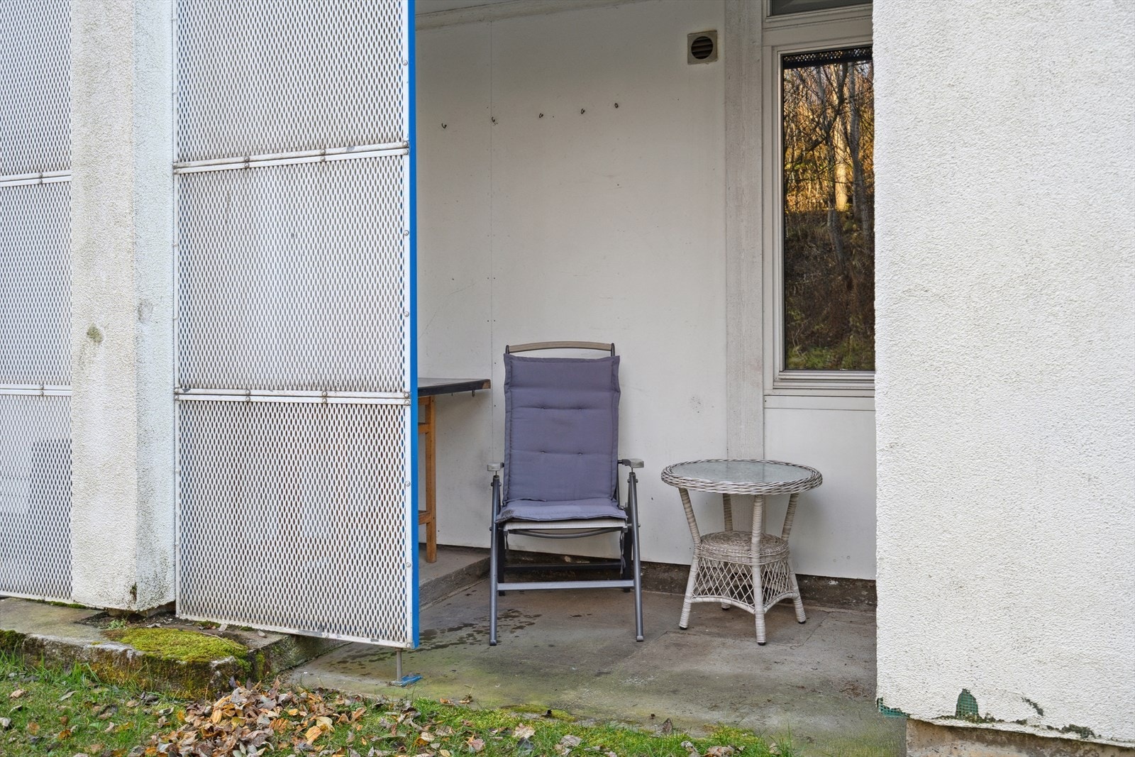 Lun nordvendt terrasse på baksiden Galleribilde