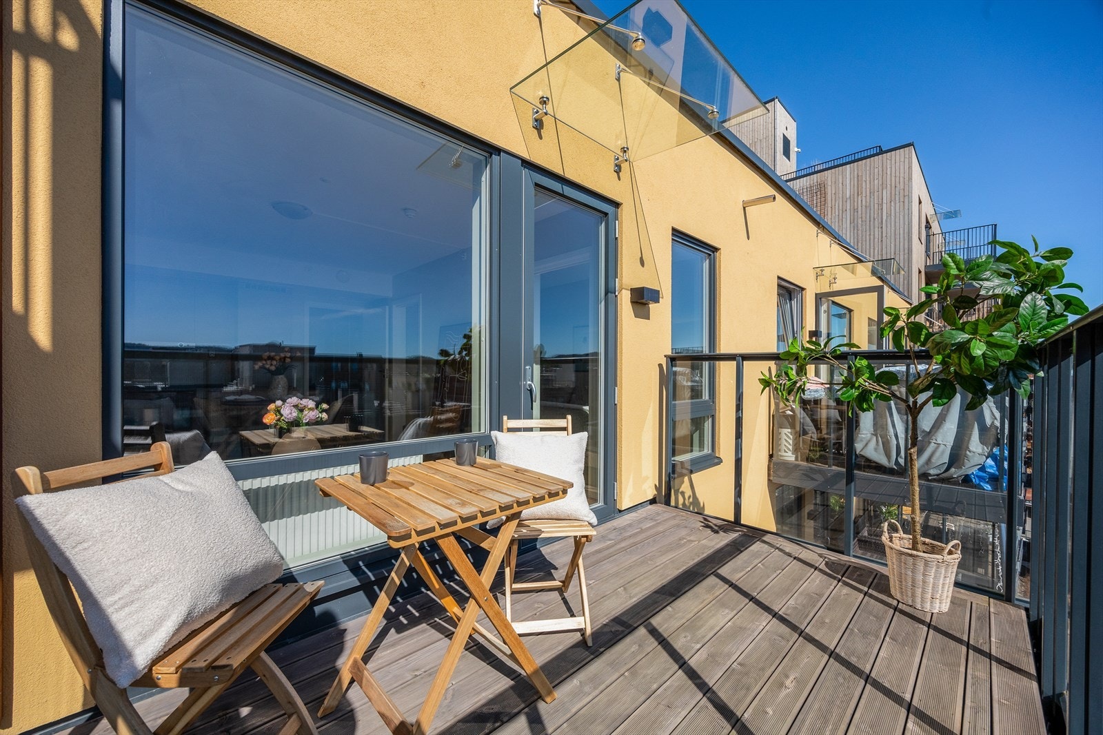 Her kan du nyte utsikten over nærområdet fra 8. etasje. Galleribilde
