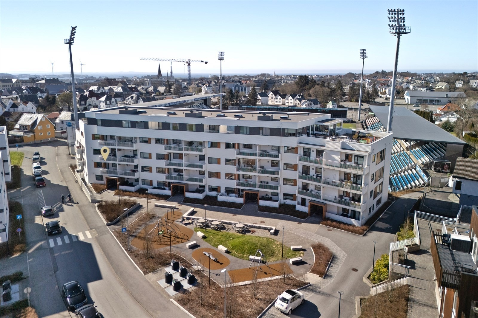 Sameiet har sentral beliggenhet med gangavstand til sentrum med alle fasiliterer Galleribilde