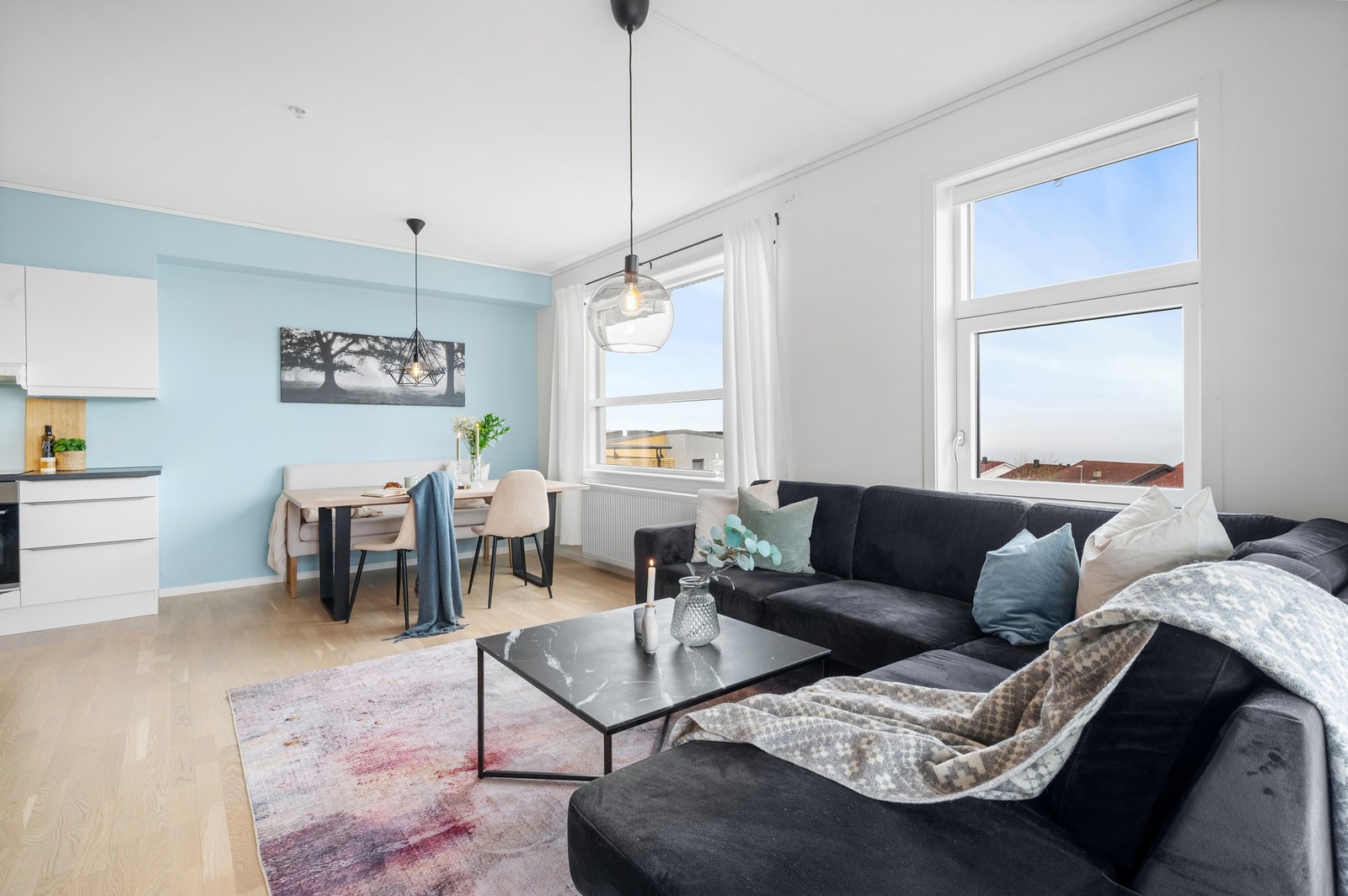 Leiligheten har balansert ventilasjon som bidrar til et sunt og godt inneklima hele året. Galleribilde