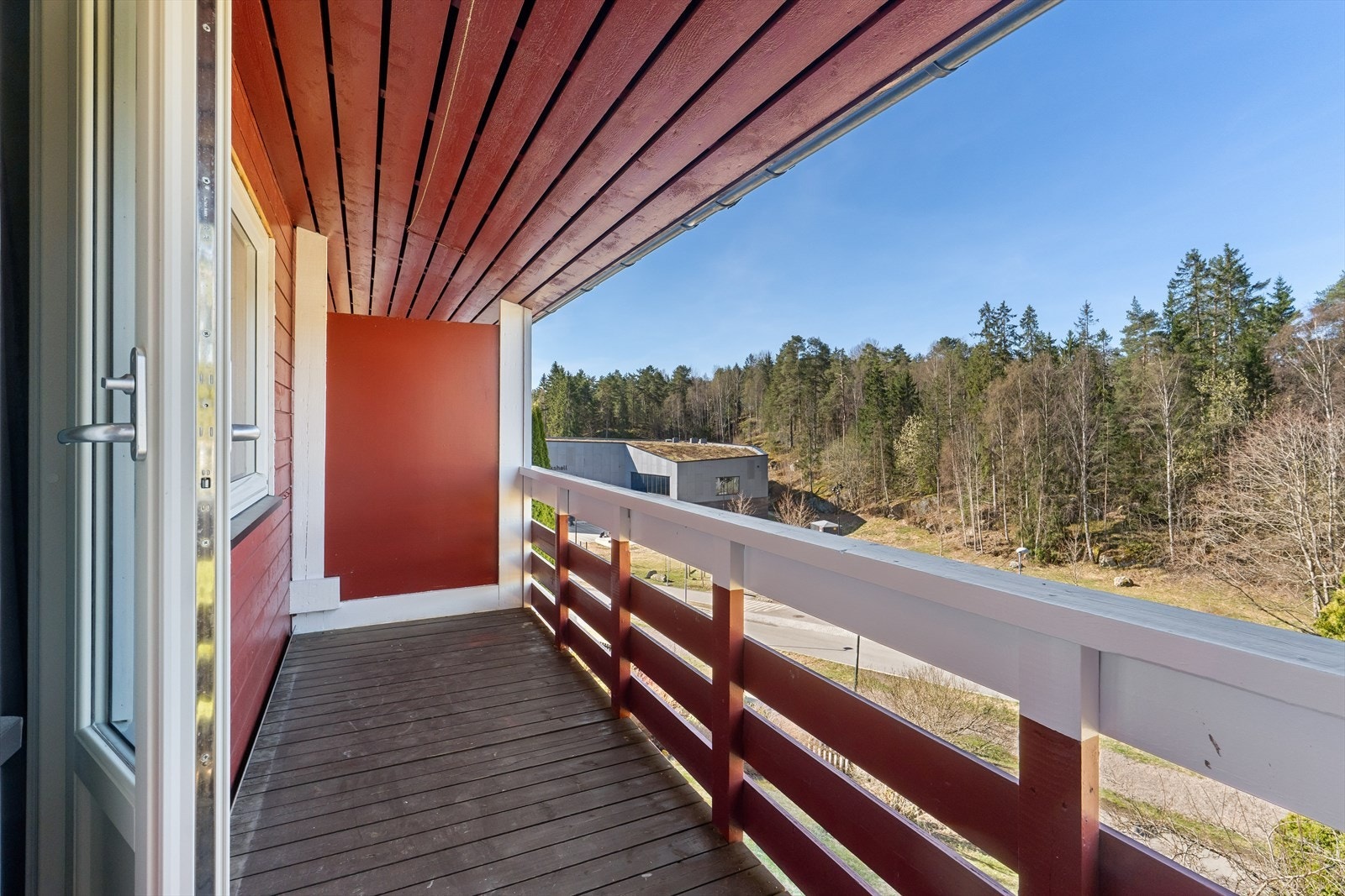 Den andre balkongen er tilknyttet loftstuen i andre etasje. Galleribilde
