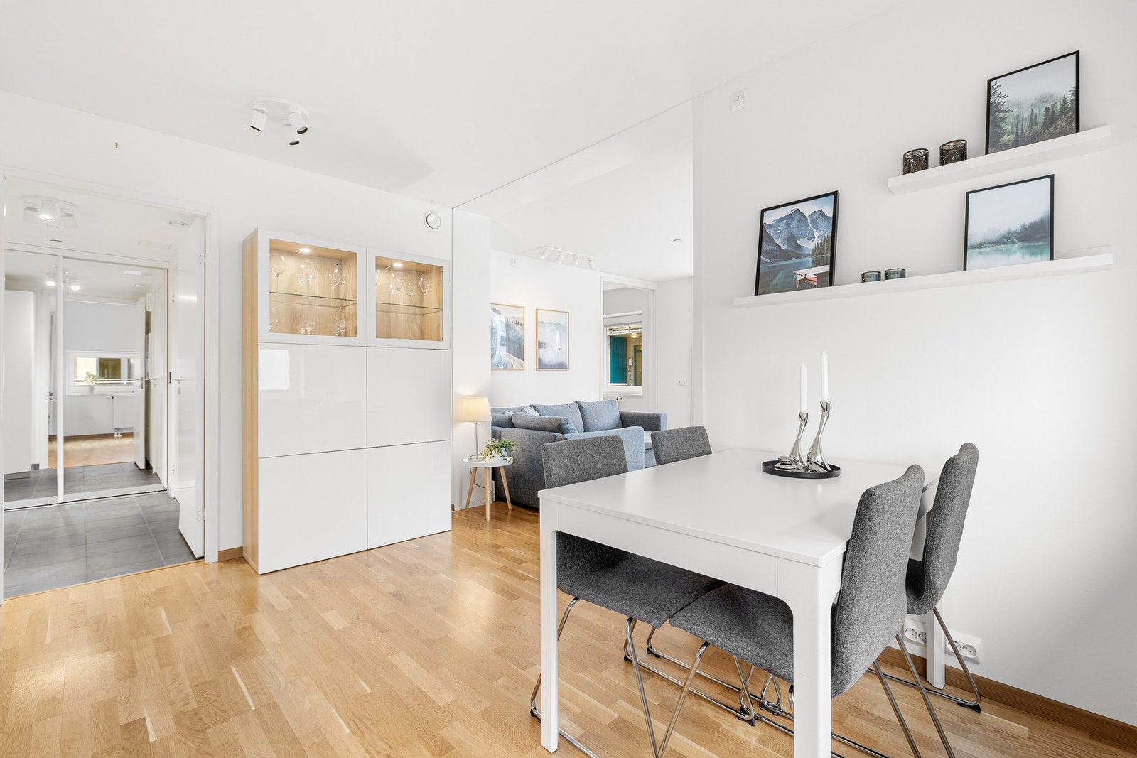 Plass til spisebord på kjøkken. Galleribilde