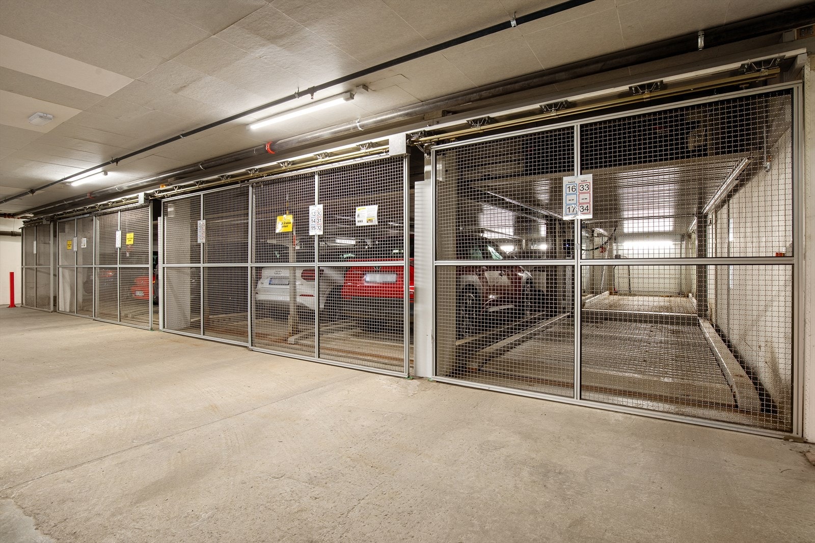 Det medfølger en parkeringsplass i smart-anlegg for garasje - mulighet for å tilknytte seg ladeanlegg Galleribilde