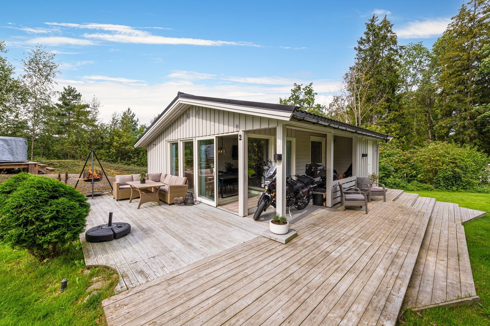 En fantastisk hytte med en meget fin og solrik beliggenhet i et rolig område, Galleribilde