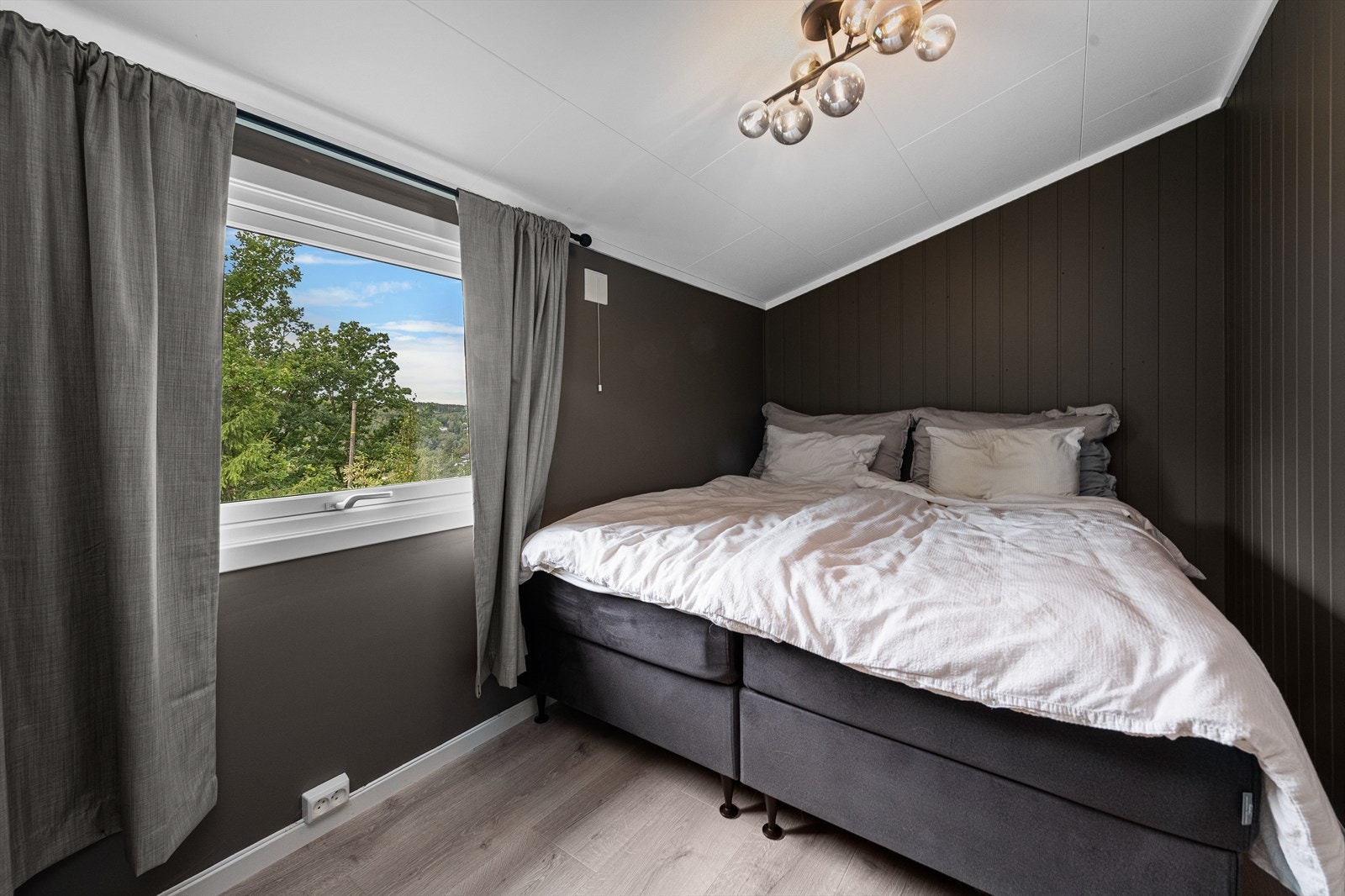 Soverom (2) har plass til dobbeltseng. Galleribilde