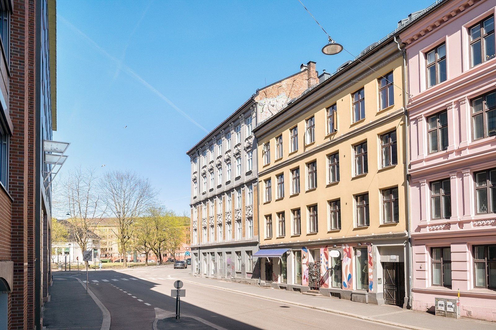 Leiligheten ligger i en klassisk bygård oppført i 1898 i Herslebs gate Galleribilde