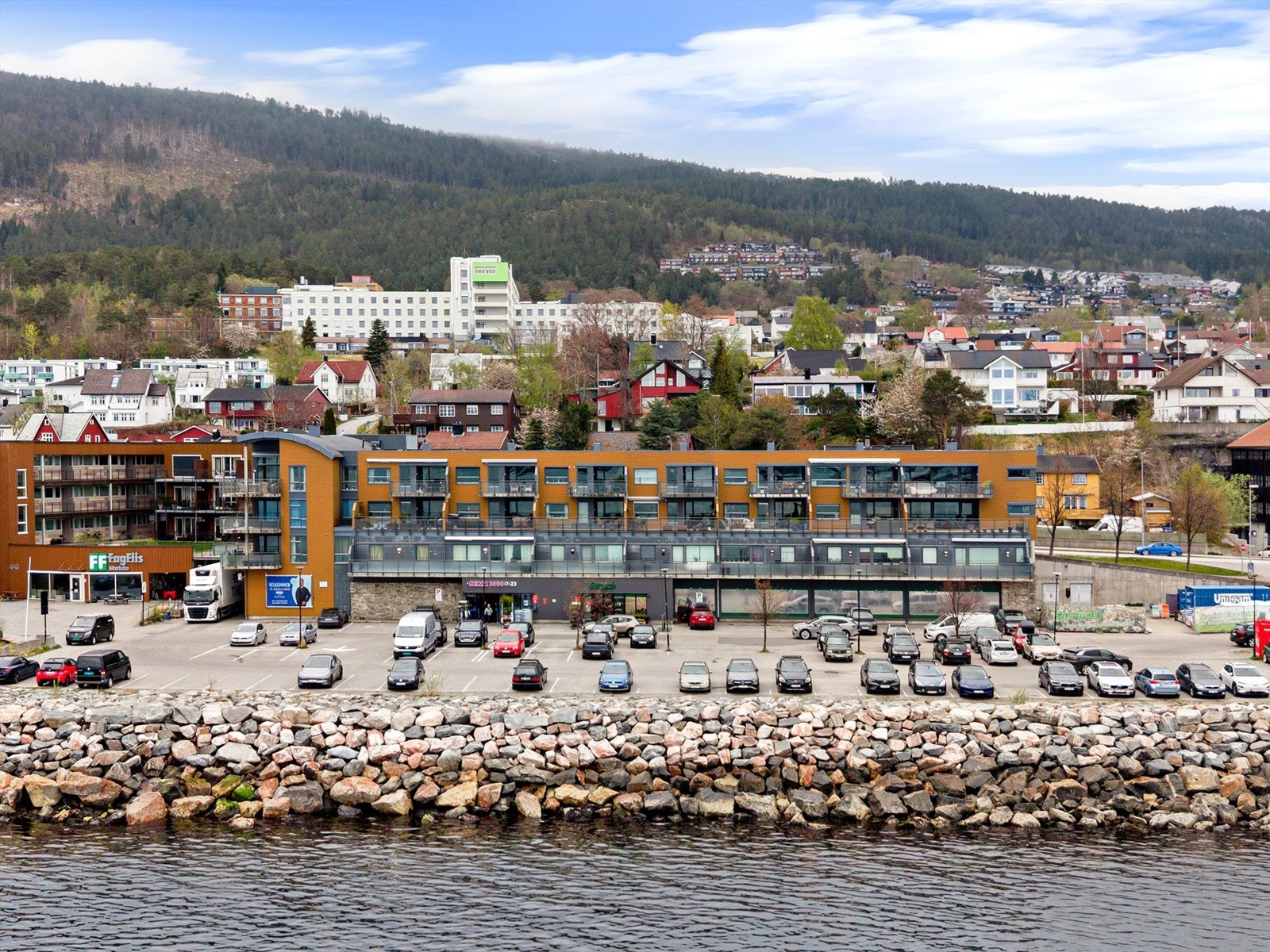 Leiligheten er beliggende i øverste plan Galleribilde