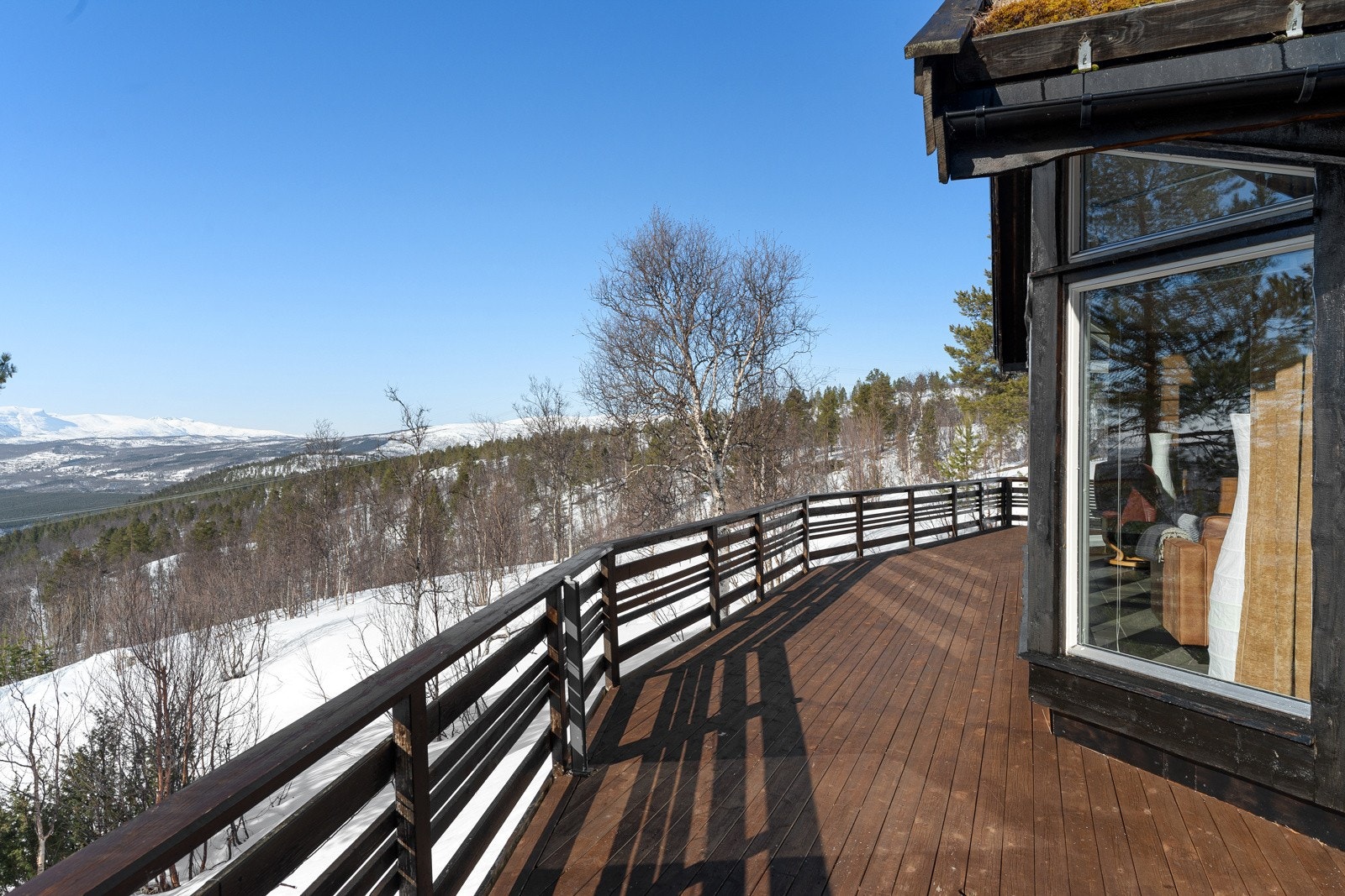 Målselv er kjent for sin storslåtte natur, vakre fjellandskap og gode helårsmuligheter for friluftsliv.