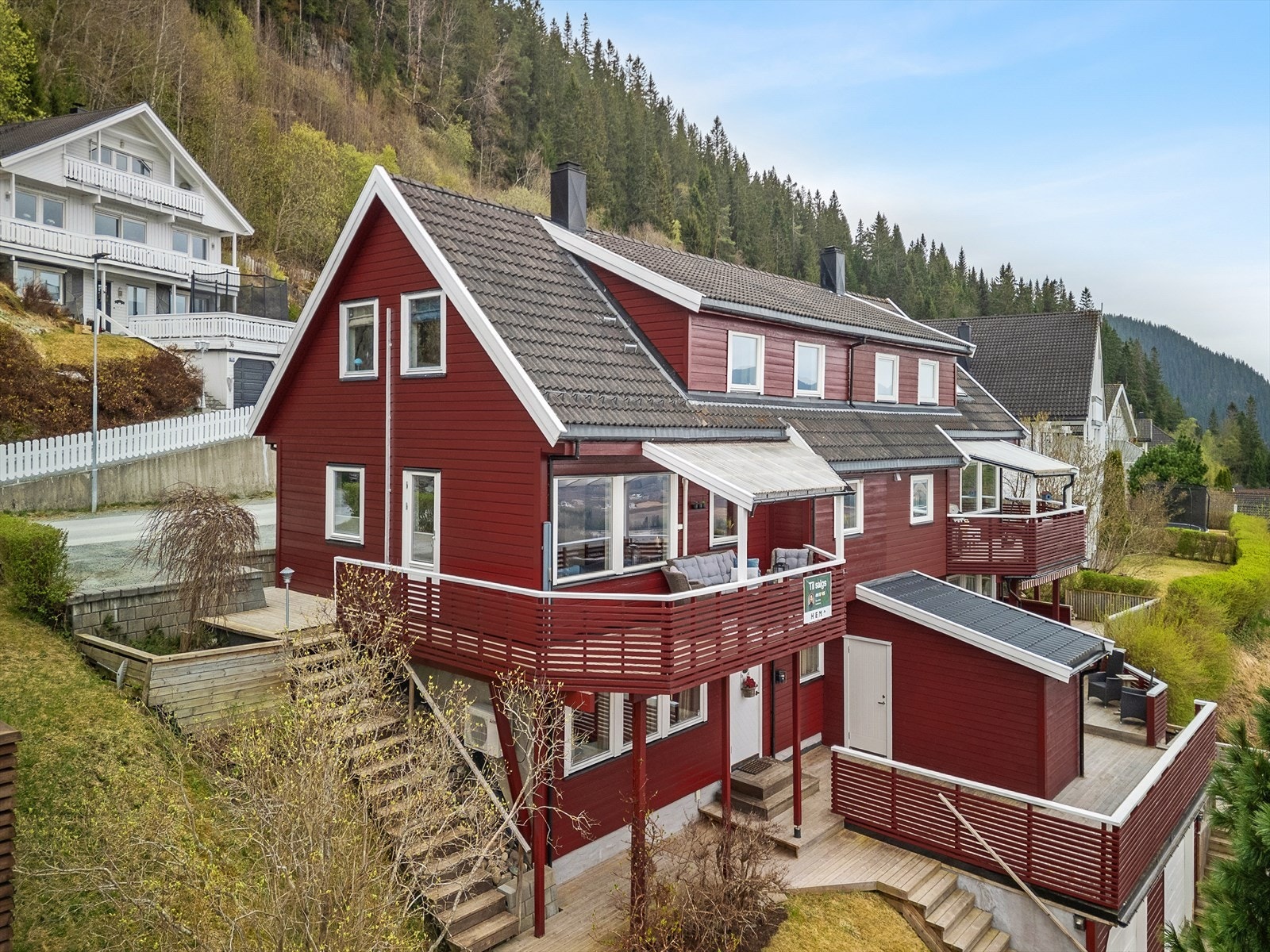Velkommen til Loddgårdstrøa 68! Foto: interiørfoto v/Haukdal Galleribilde