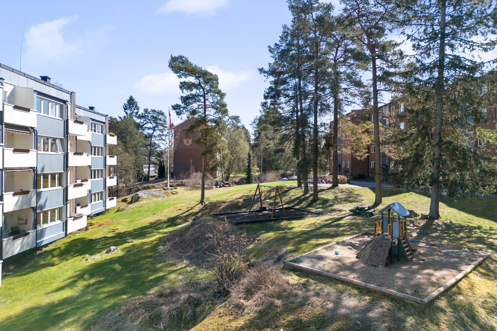 God tilgang til offentlig kommunikasjonen med T-bane. Galleribilde