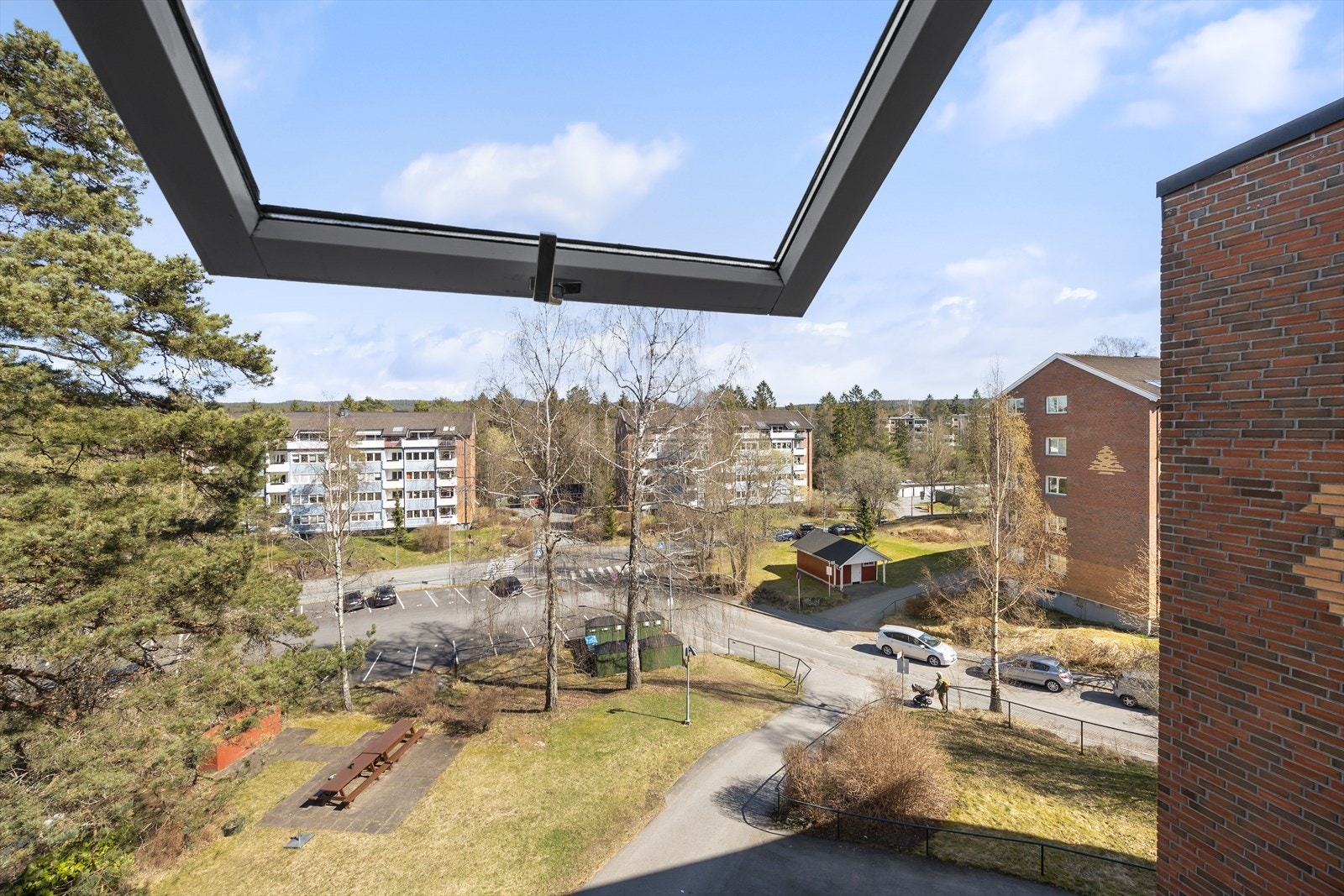 Hyggelig utsyn til grøntområde. Galleribilde