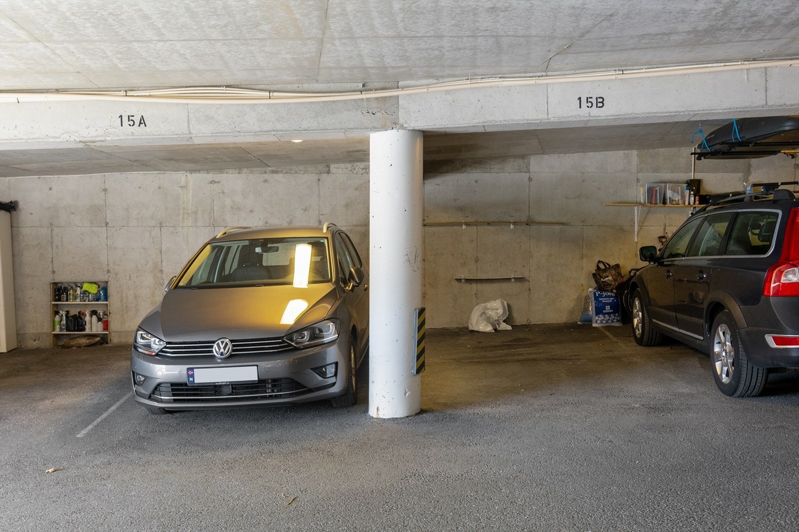 Det medfølger to faste garasjeplasser i felles garasjeanlegg. Galleribilde
