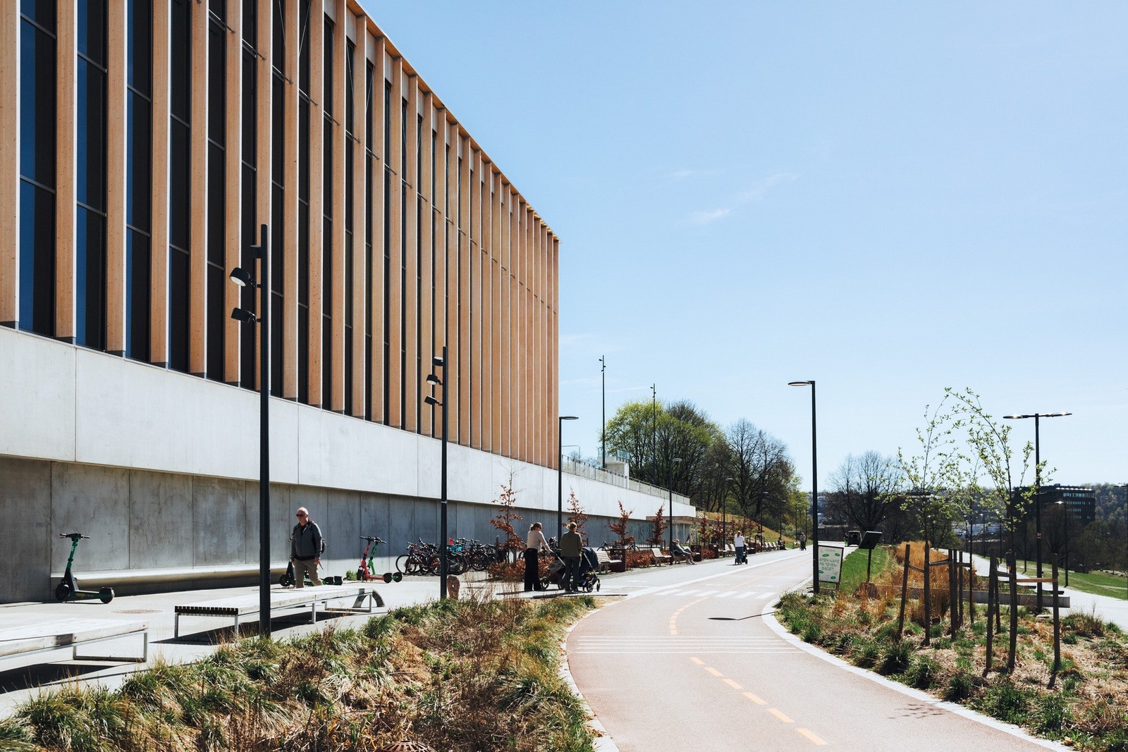 Tøyenbadet ble gjenåpnet i januar 2025 og er byens mest moderne badeanlegg. Galleribilde