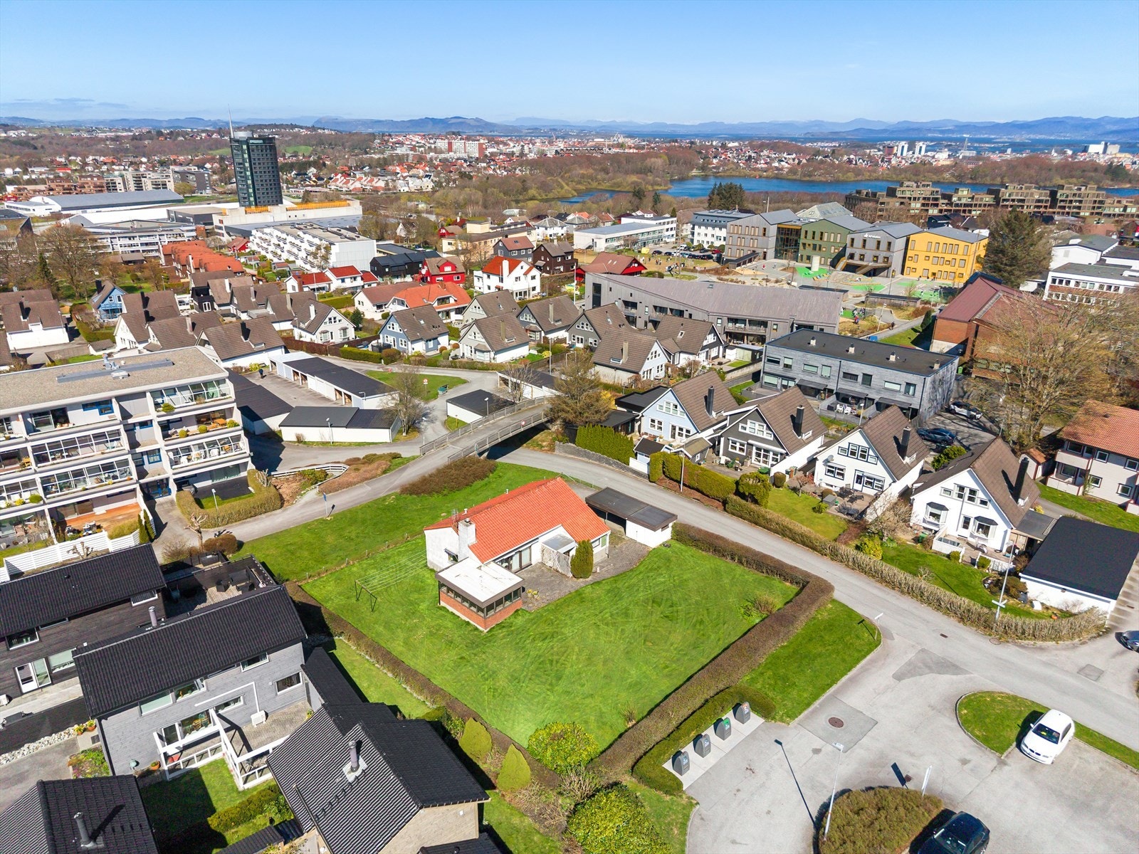 EiendomsMegler 1 v/Sindre Kjøll Kristensen presenterer Otto Olsens gate 6! Foto: Eivind Dirdal. Galleribilde