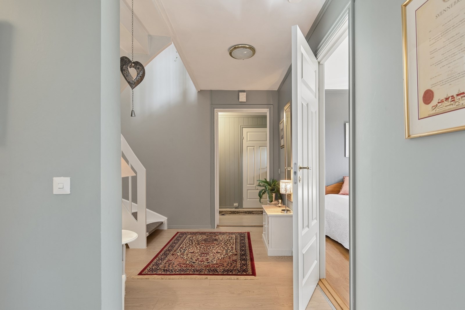 Inngang til soverom fra hallen. Galleribilde