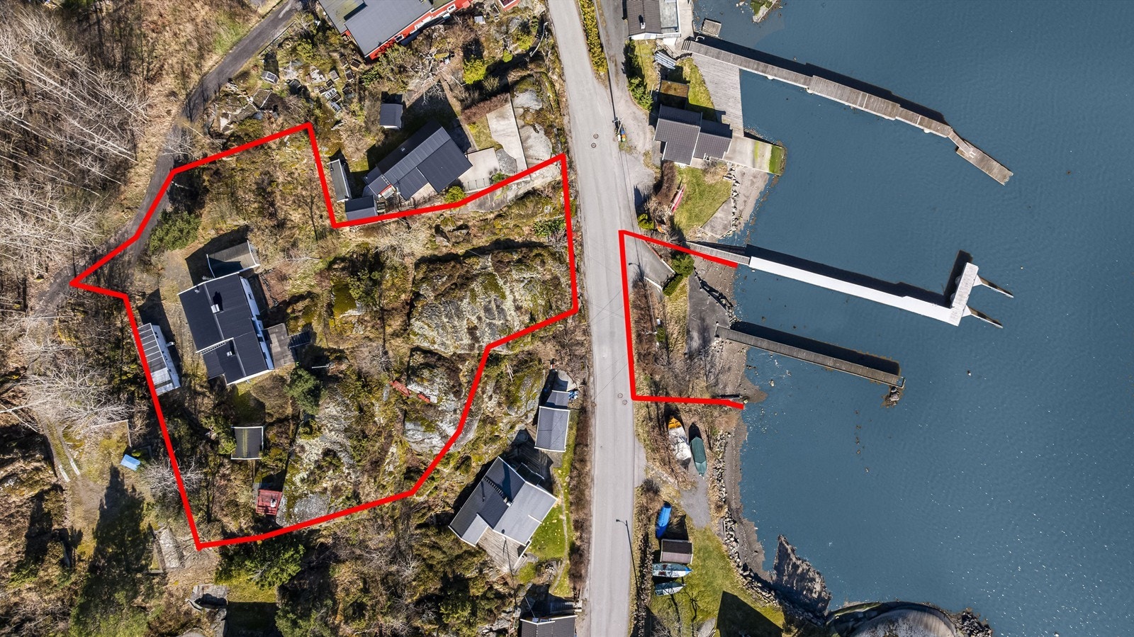 Dette er kun en ca. illustrasjon av eiendommens grenser, og avvik kan fremkomme Galleribilde