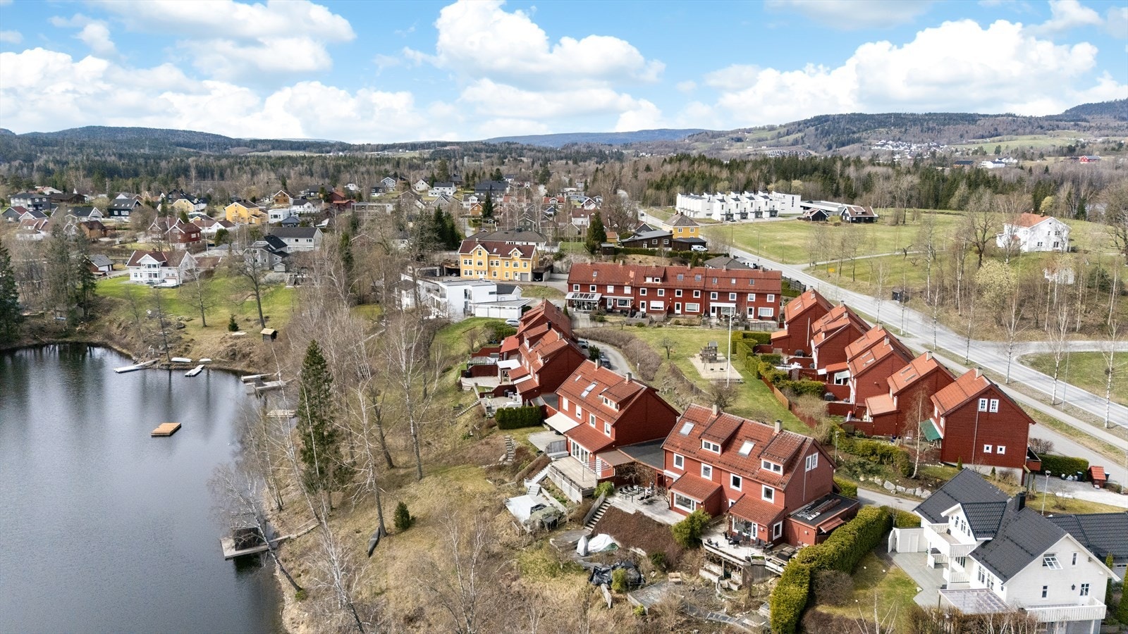 Engelsrudstranda ligger i et stille og fredelig område med lavt støynivå. Galleribilde