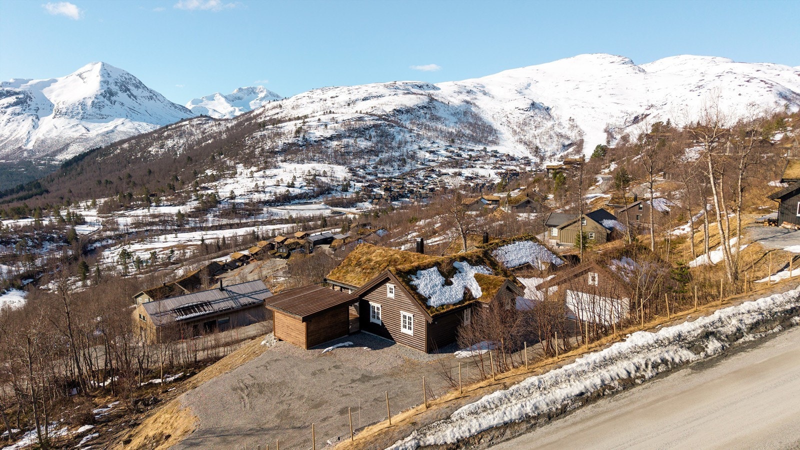 For langrennsentusiaster starter preparerte løyper kun 166 meter fra hytta Galleribilde