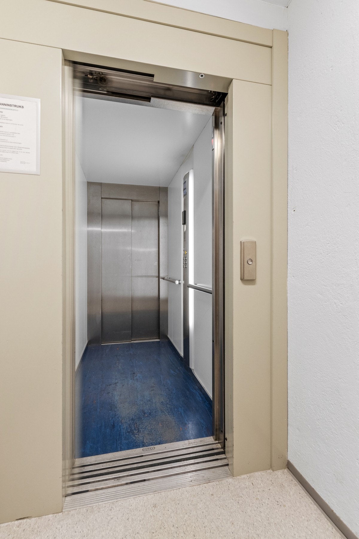 Heis i bygget. Galleribilde
