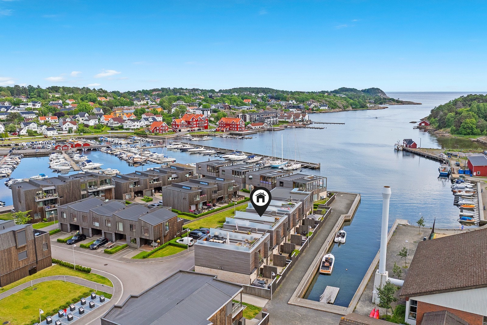 Velkommen til Saltbrygga og et fantastisk Townhouse tegnet av Lund Hagem arkitekter. Galleribilde