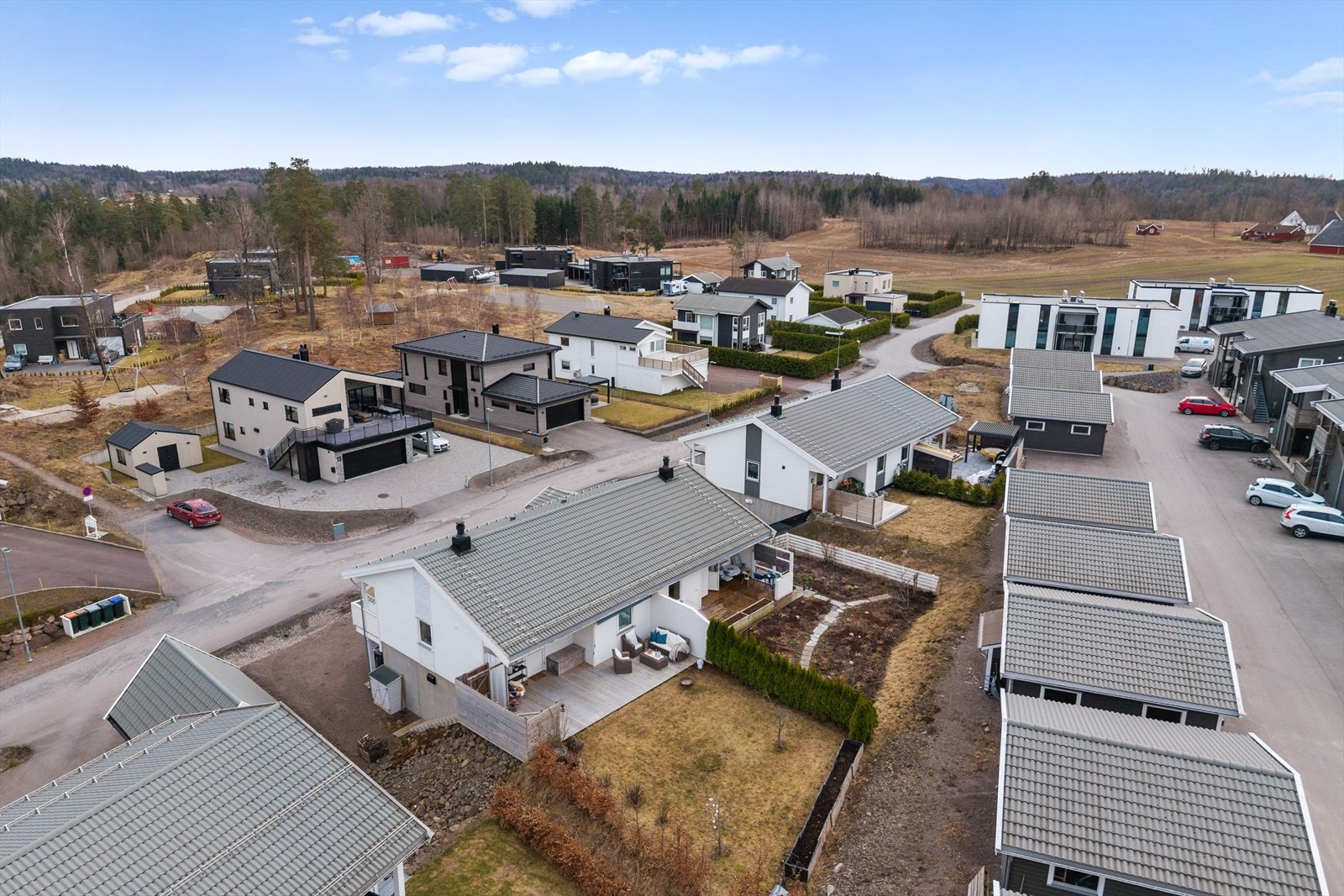 Området består av småhusbebyggelse med direkte tilkomst fra Seljeveien. Galleribilde
