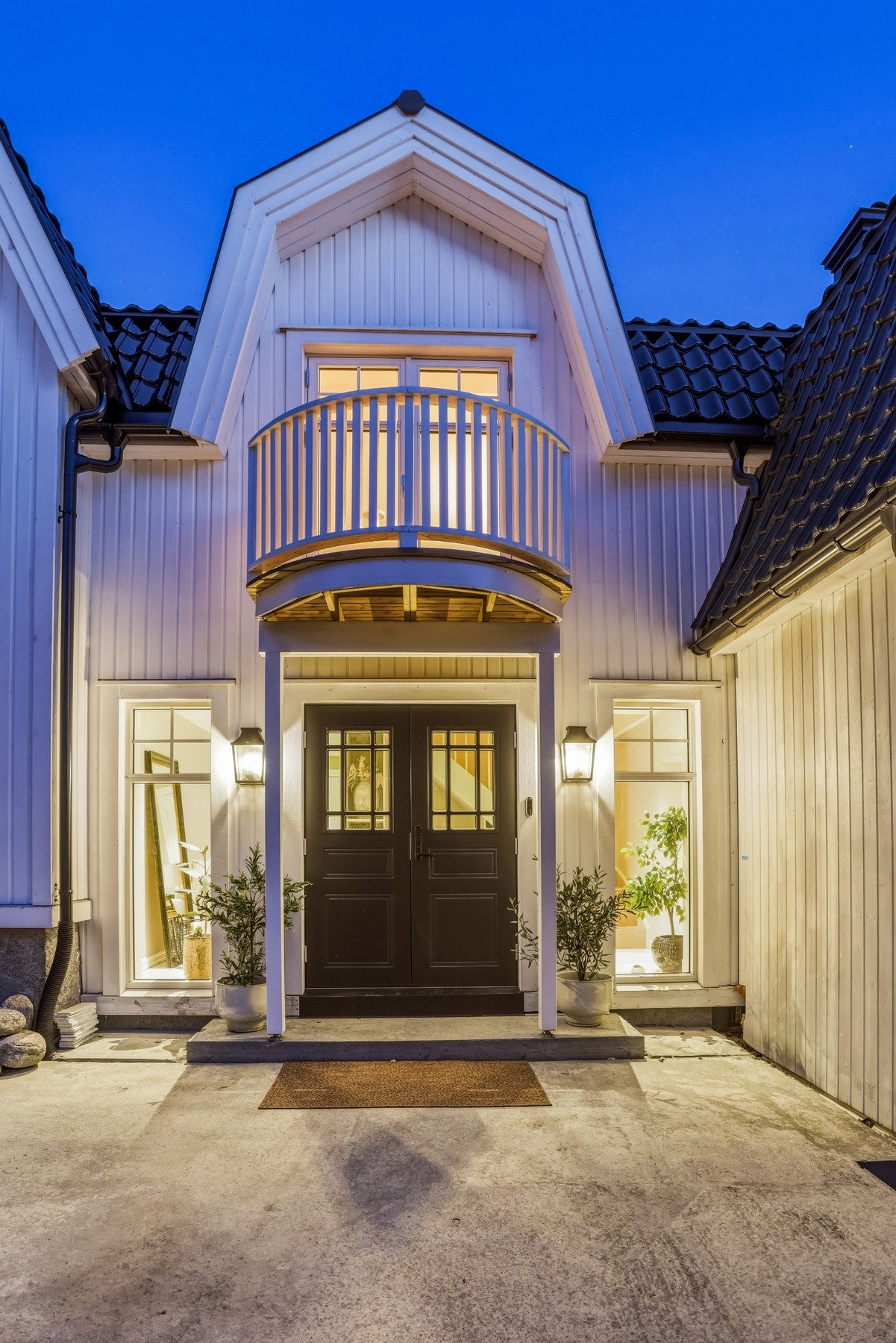 Stilig inngangsparti med betong Galleribilde