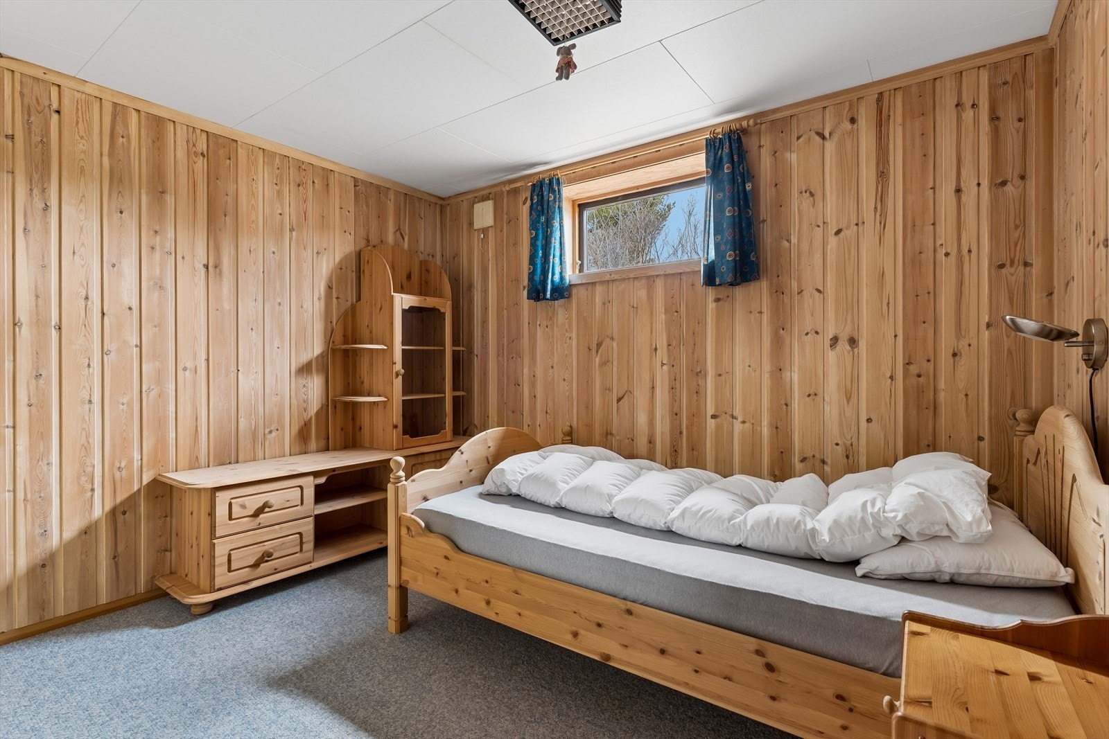 Kjelleren har også to innredede rom som gir mange bruksmuligheter. Det er ikke søkt om bruksendringer. Galleribilde