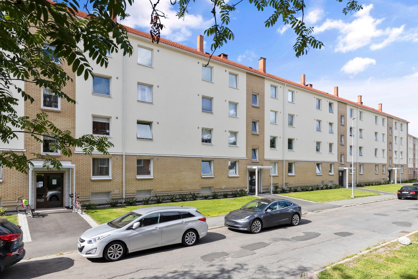 Borettslaget består av 481 andelsleiligheter fordelt på 20 bygninger. Galleribilde