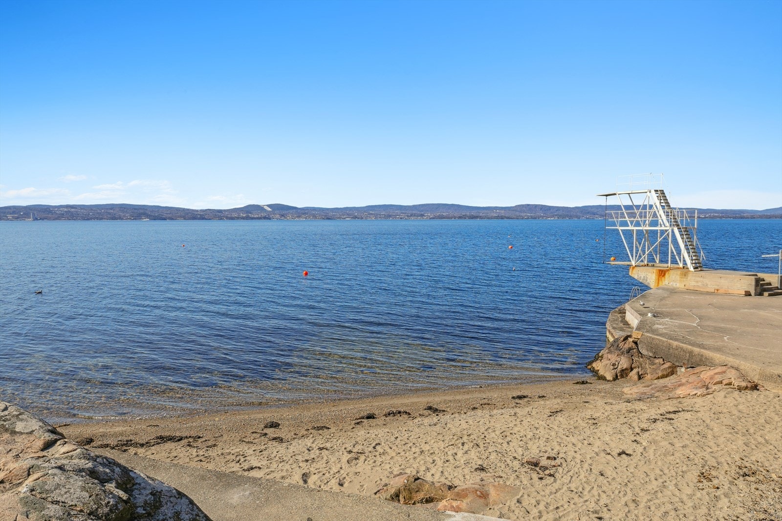 Fin badestrand i nærområdet. Galleribilde