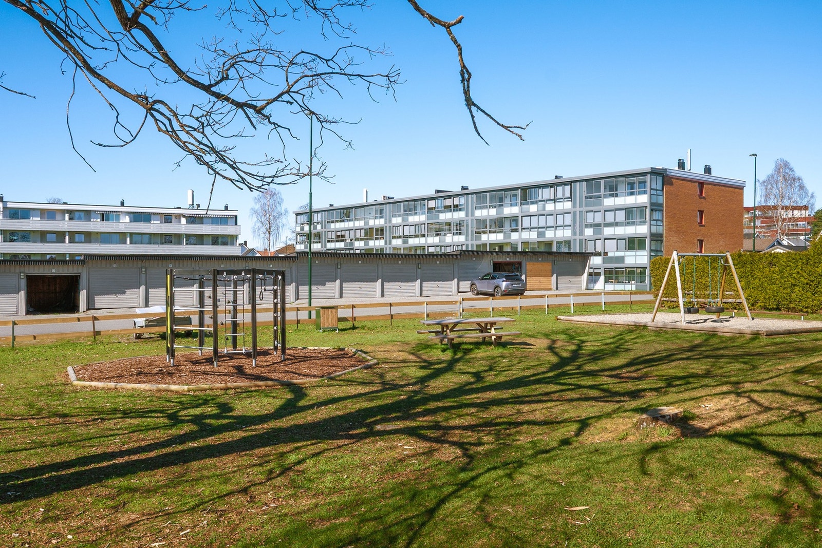 Park i umiddelbar nærhet gir gode muligheter for lek og aktivitet. Galleribilde