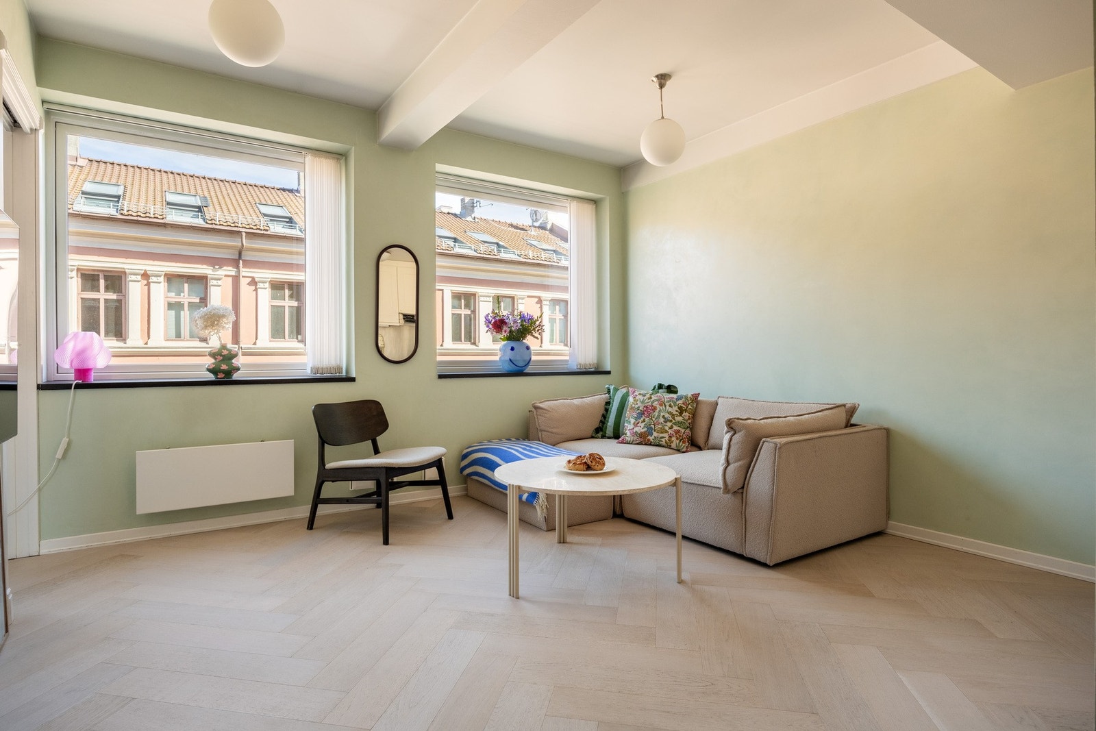 Leiligheten er lys og innbydende med en god planløsning. Galleribilde
