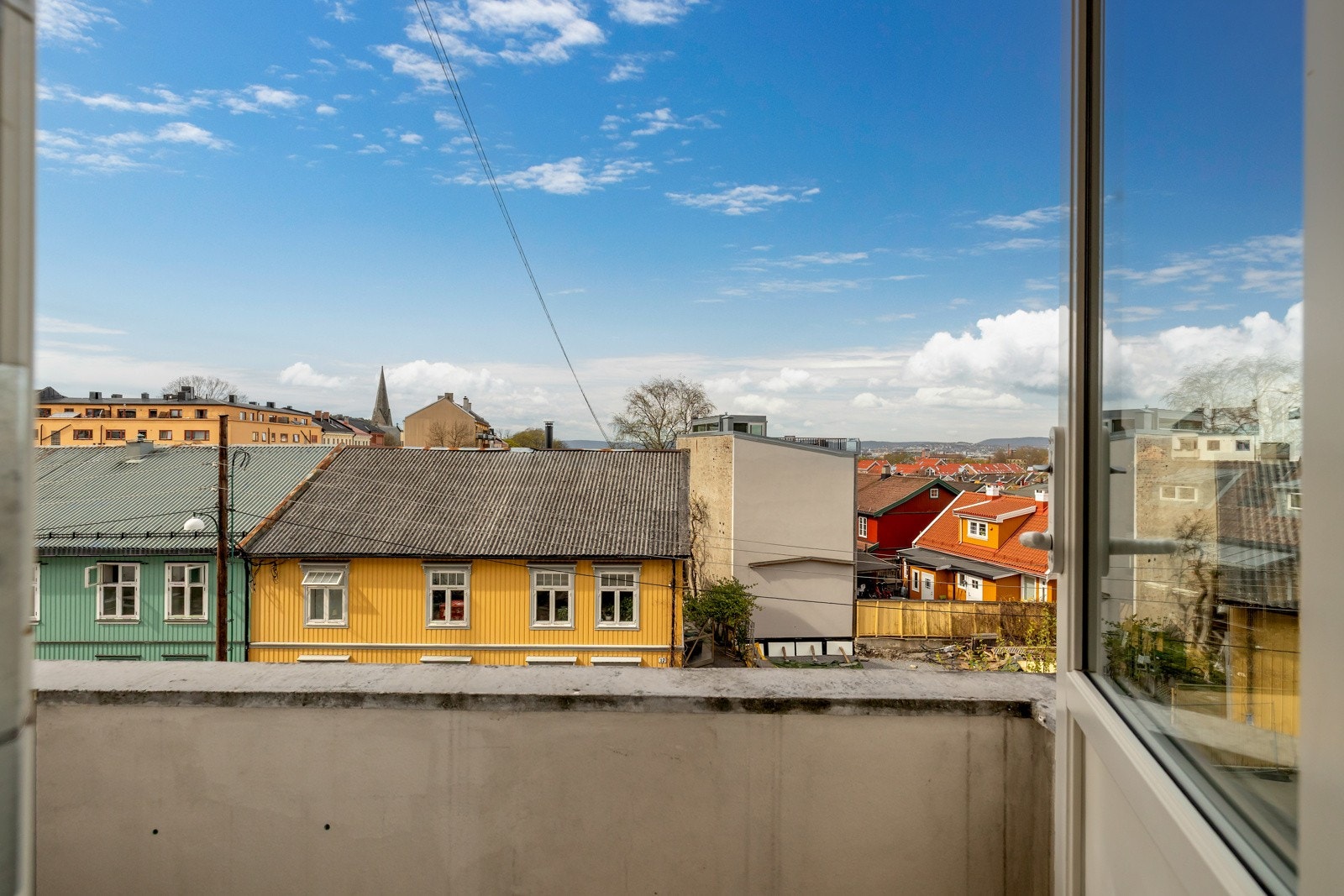 Leilighetens balkong er på ca. 2 kvm Galleribilde