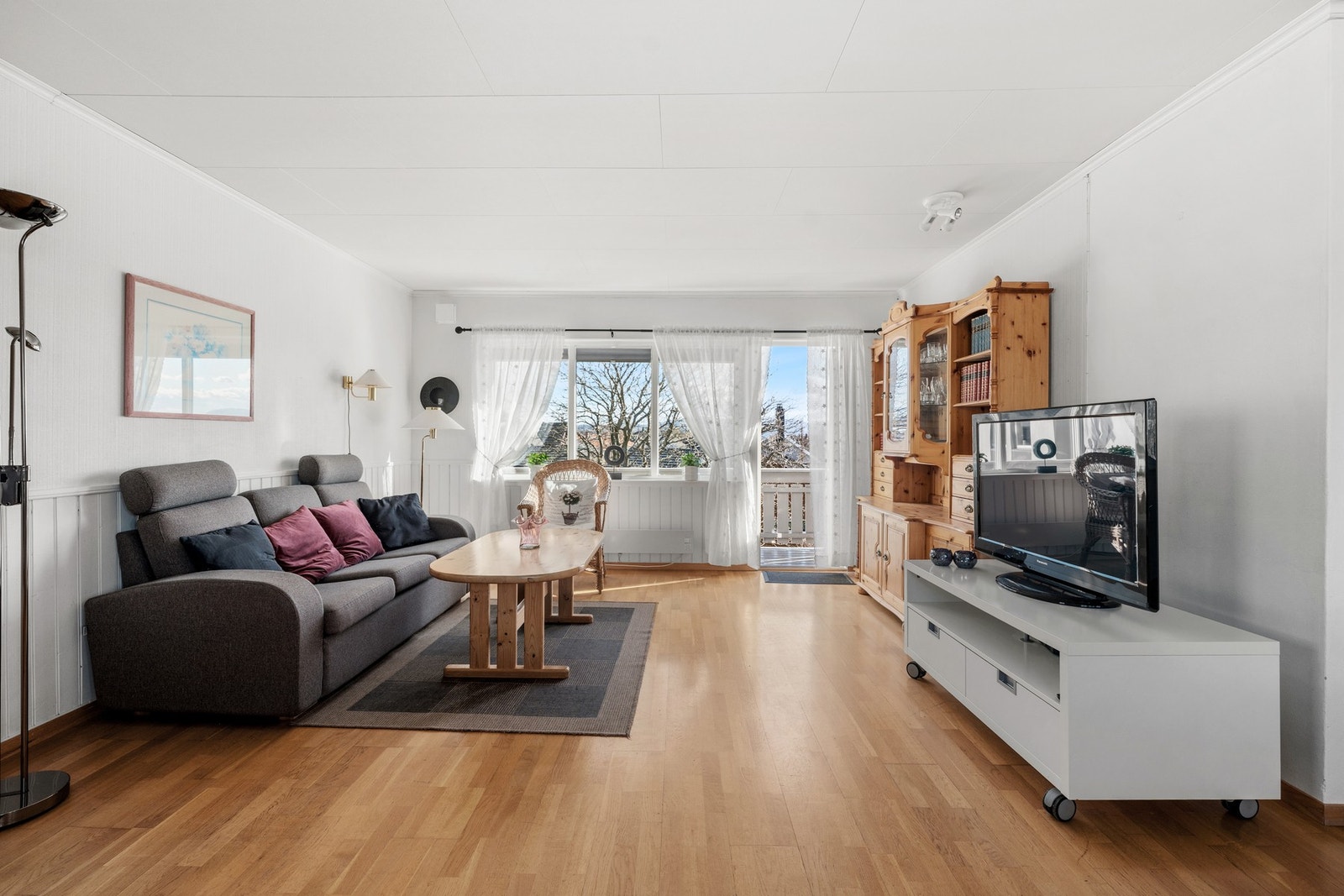 Stor og luftig stue Galleribilde