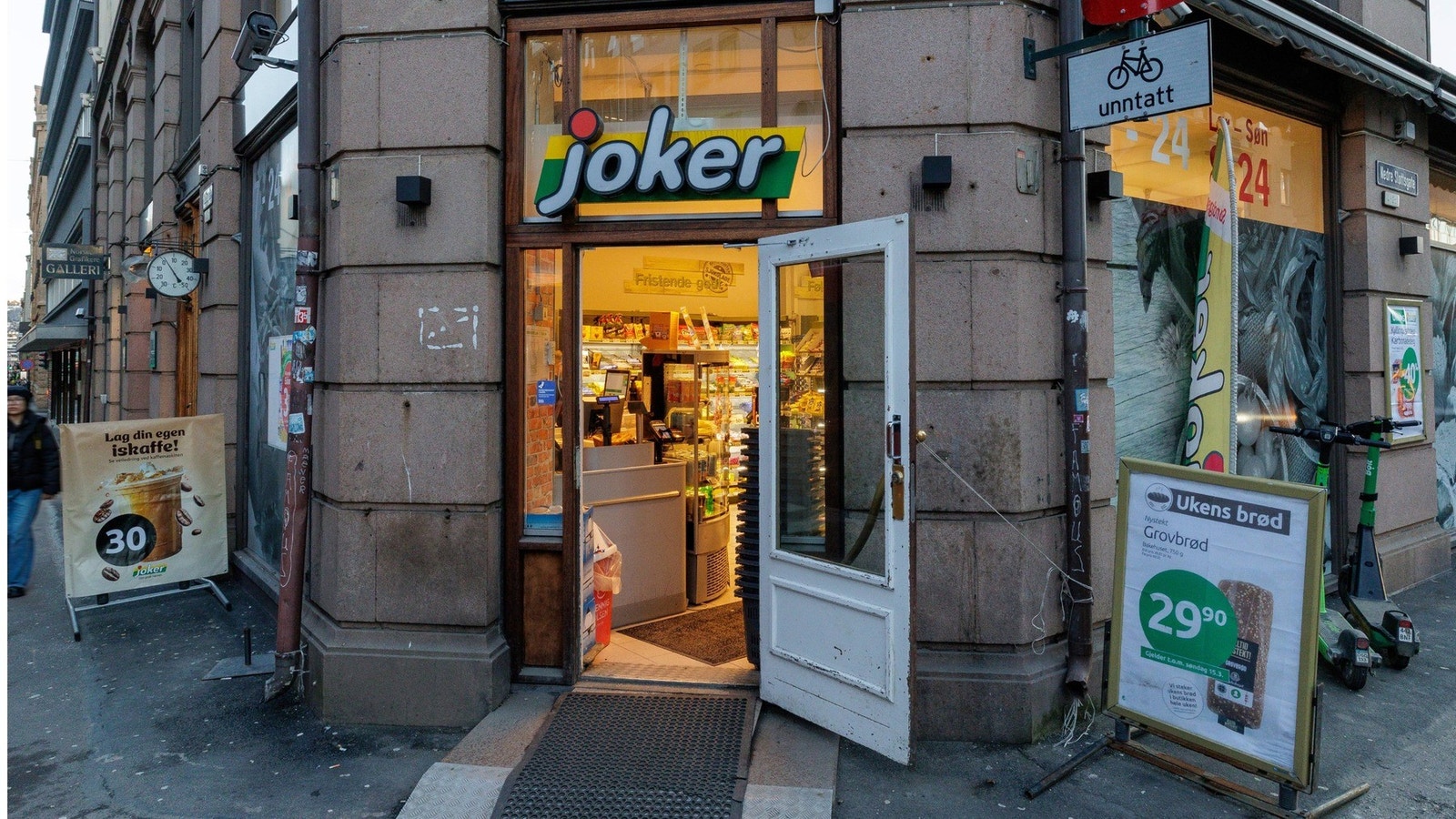 Nærbutikken ligger like ved Galleribilde